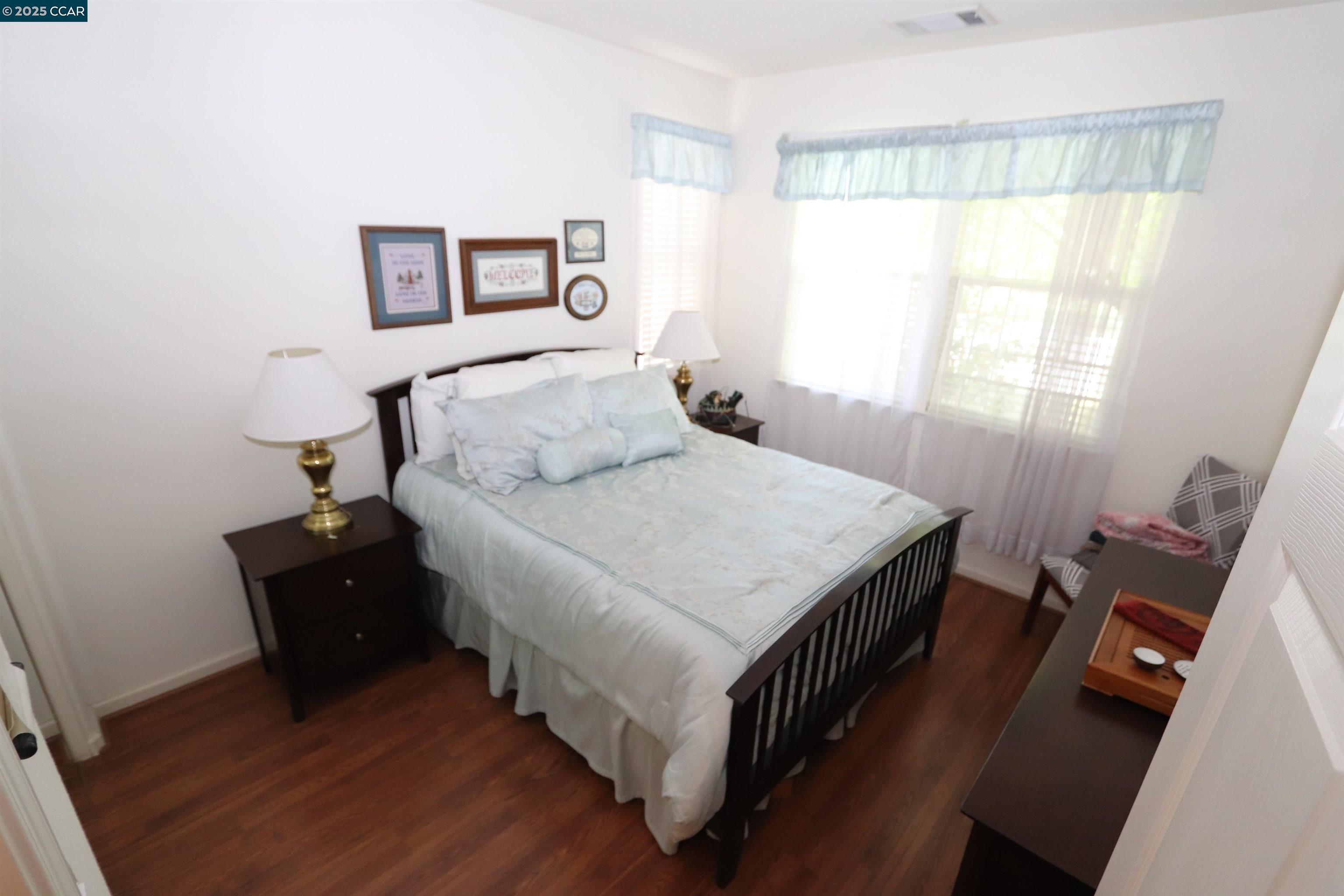 Detail Gallery Image 9 of 25 For 290 Black Amber Way, Brentwood,  CA 94513 - 2 Beds | 2 Baths