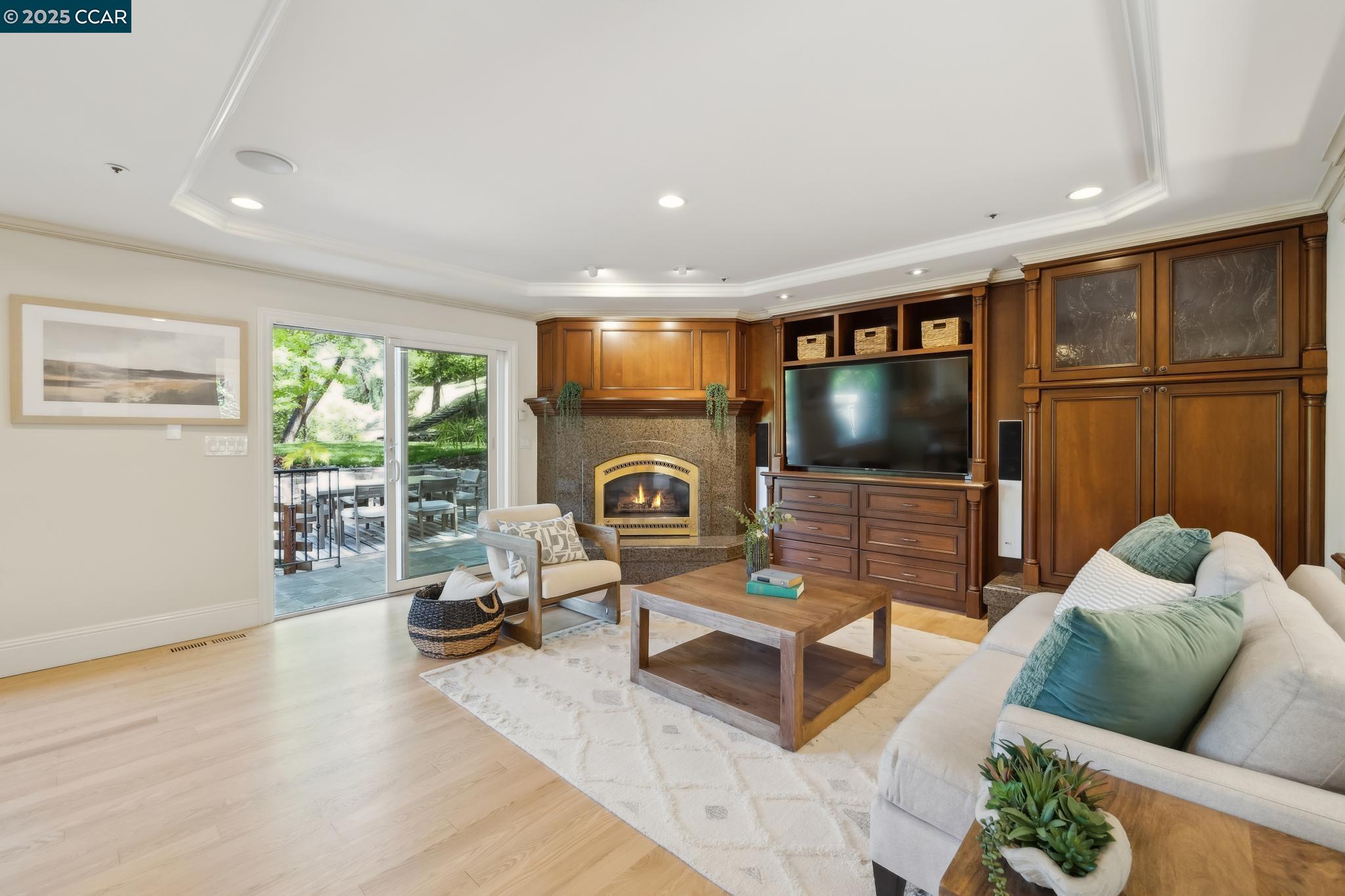 Detail Gallery Image 11 of 60 For 135 Dean Rd, Alamo,  CA 94507 - 6 Beds | 5/1 Baths