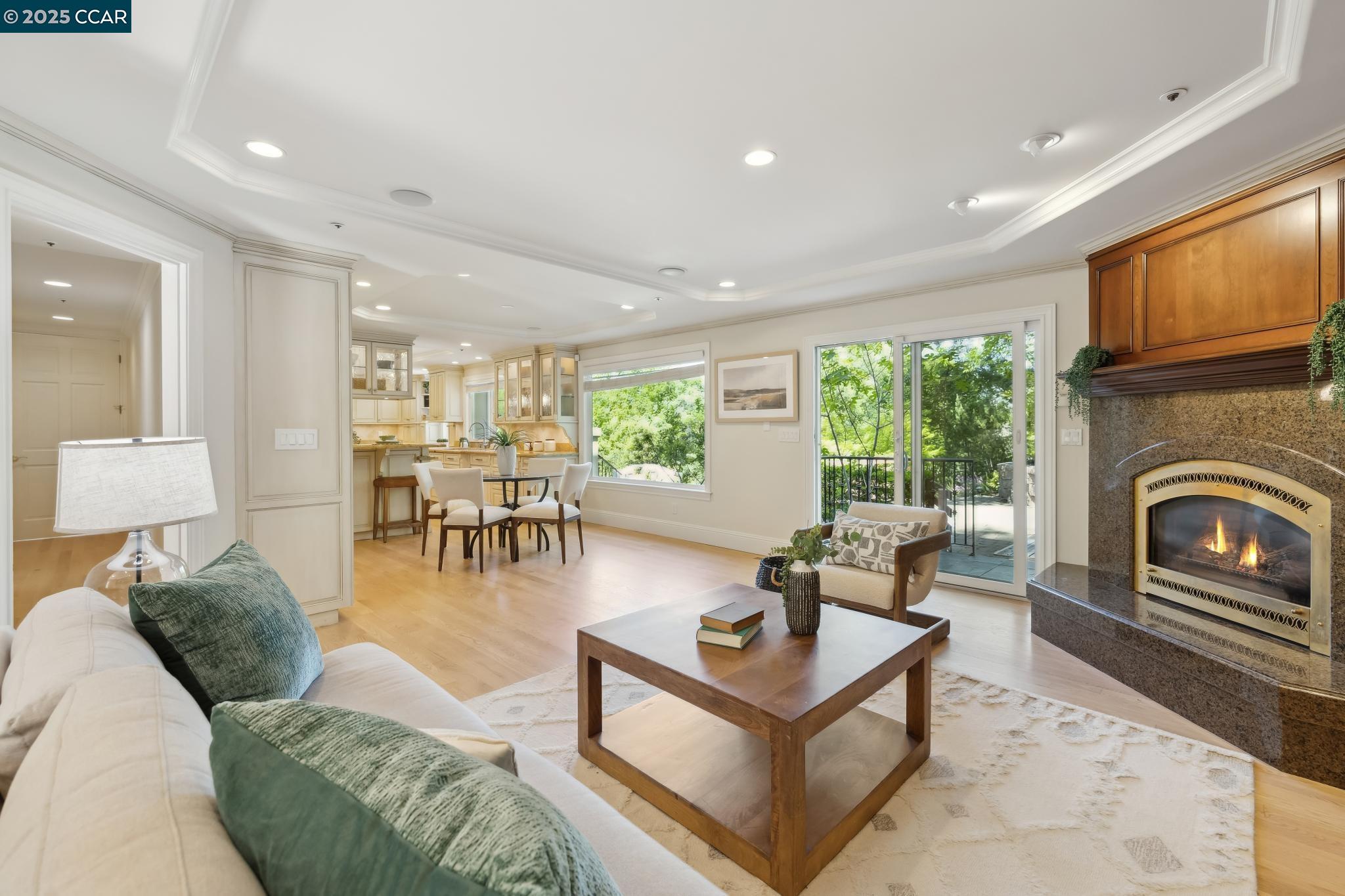 Detail Gallery Image 13 of 60 For 135 Dean Rd, Alamo,  CA 94507 - 6 Beds | 5/1 Baths