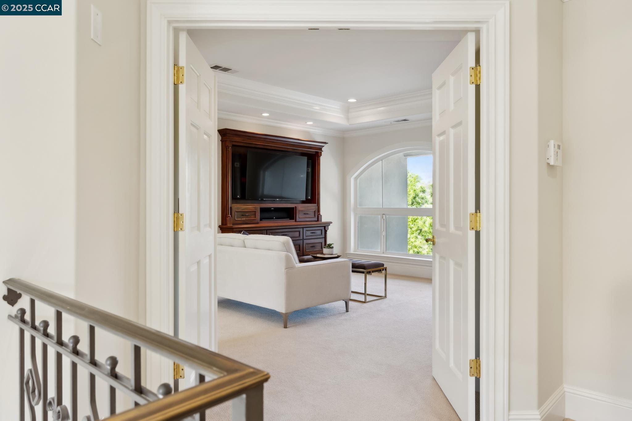 Detail Gallery Image 21 of 60 For 135 Dean Rd, Alamo,  CA 94507 - 6 Beds | 5/1 Baths