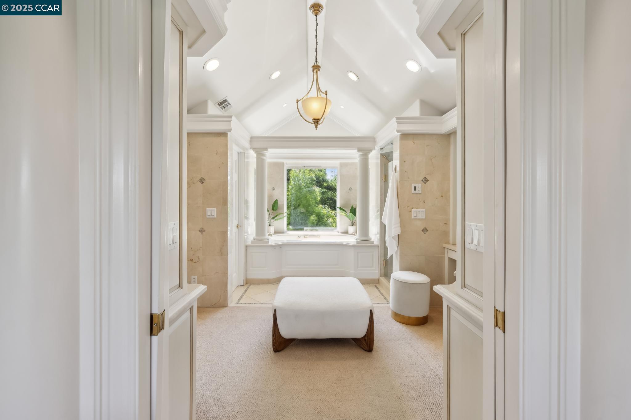 Detail Gallery Image 25 of 60 For 135 Dean Rd, Alamo,  CA 94507 - 6 Beds | 5/1 Baths
