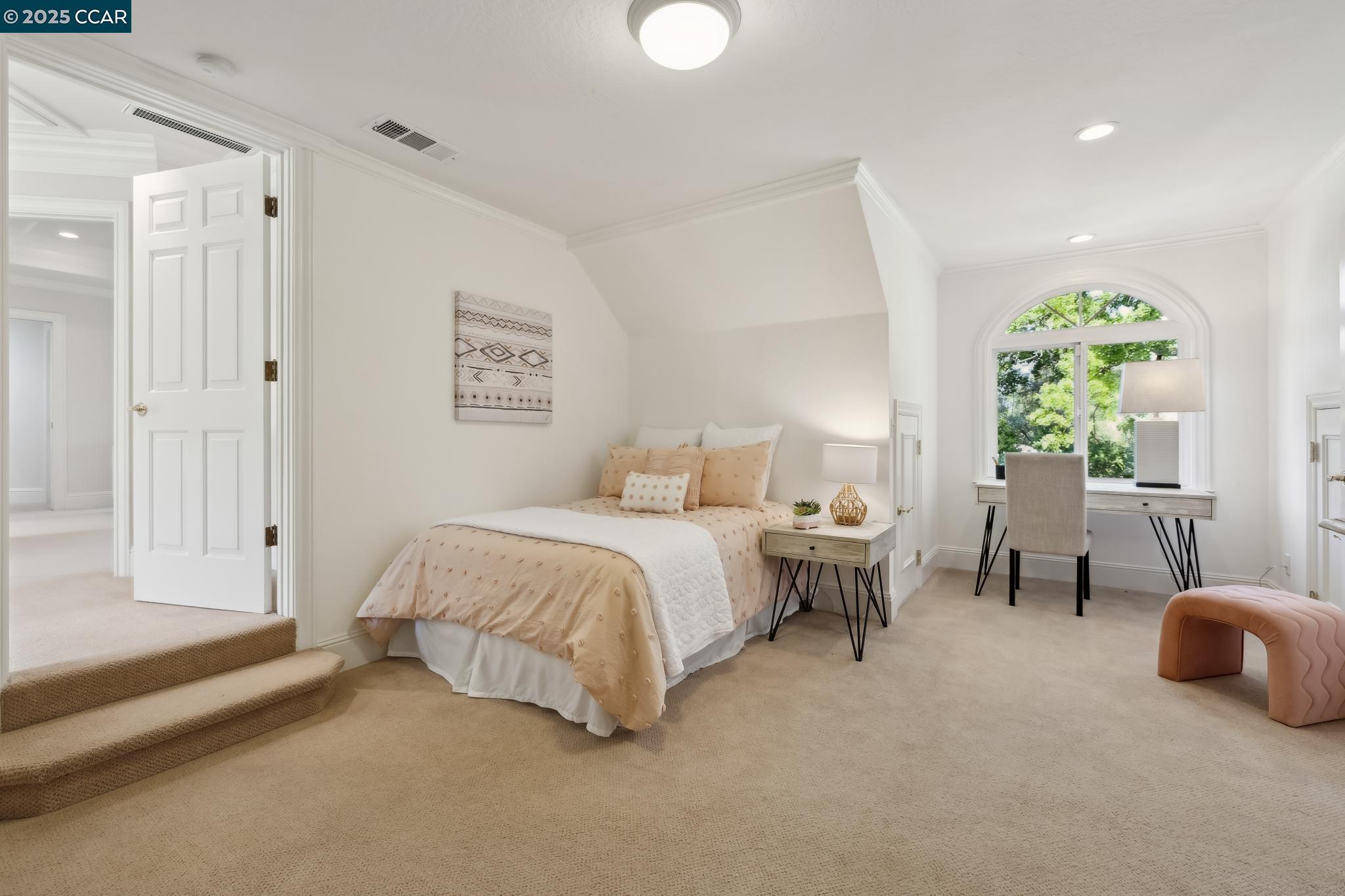 Detail Gallery Image 31 of 60 For 135 Dean Rd, Alamo,  CA 94507 - 6 Beds | 5/1 Baths