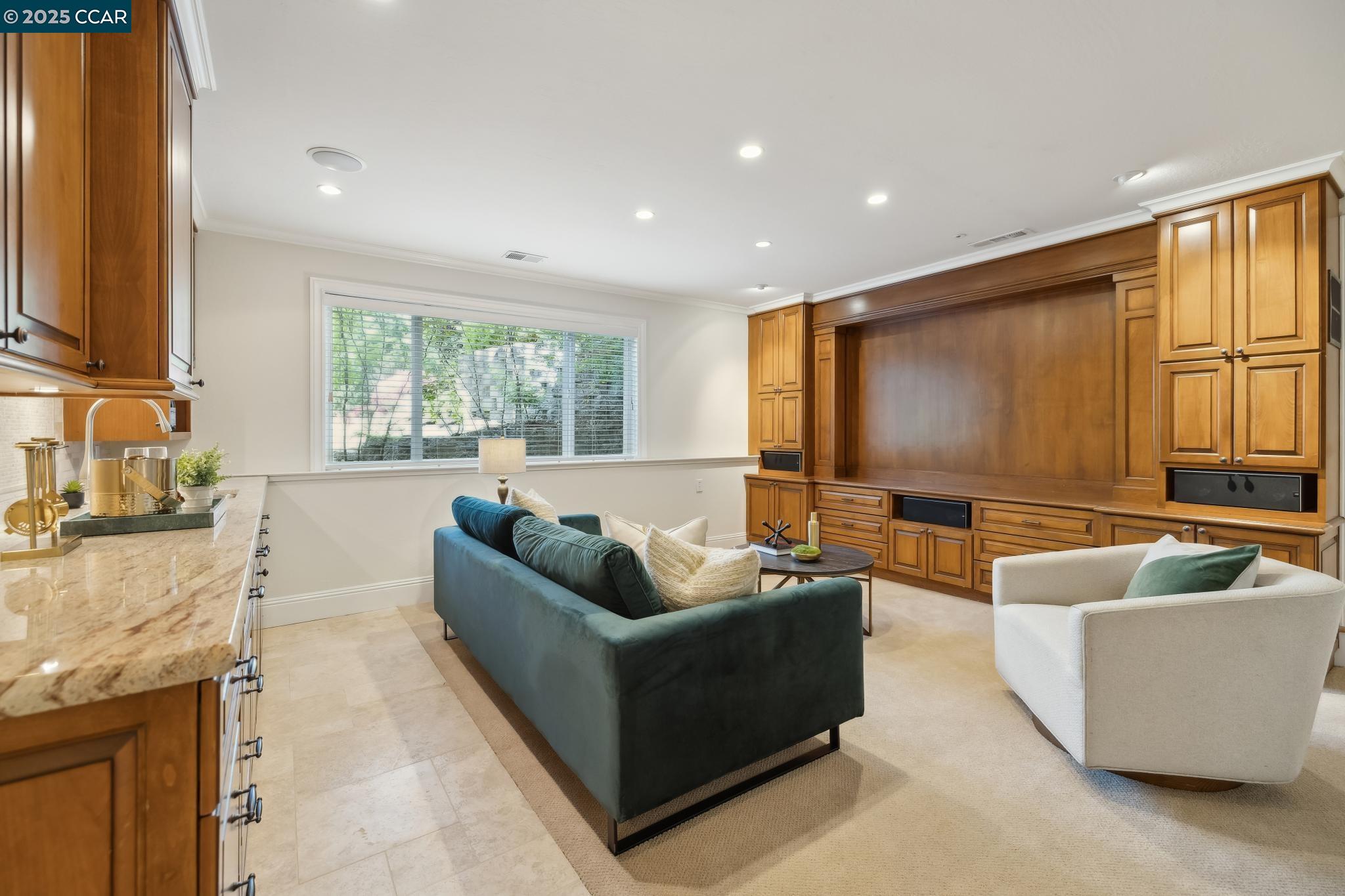 Detail Gallery Image 35 of 60 For 135 Dean Rd, Alamo,  CA 94507 - 6 Beds | 5/1 Baths