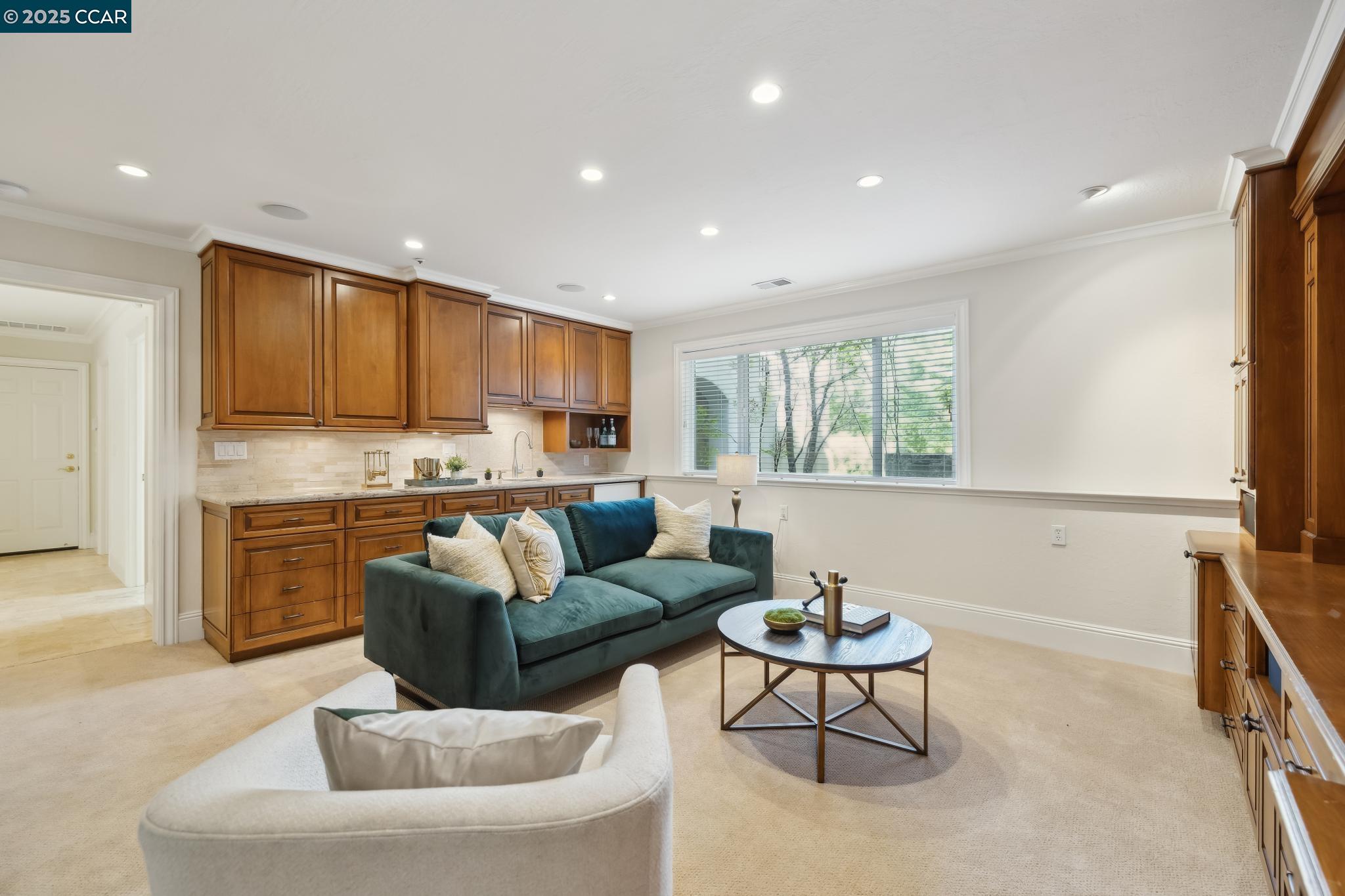 Detail Gallery Image 36 of 60 For 135 Dean Rd, Alamo,  CA 94507 - 6 Beds | 5/1 Baths