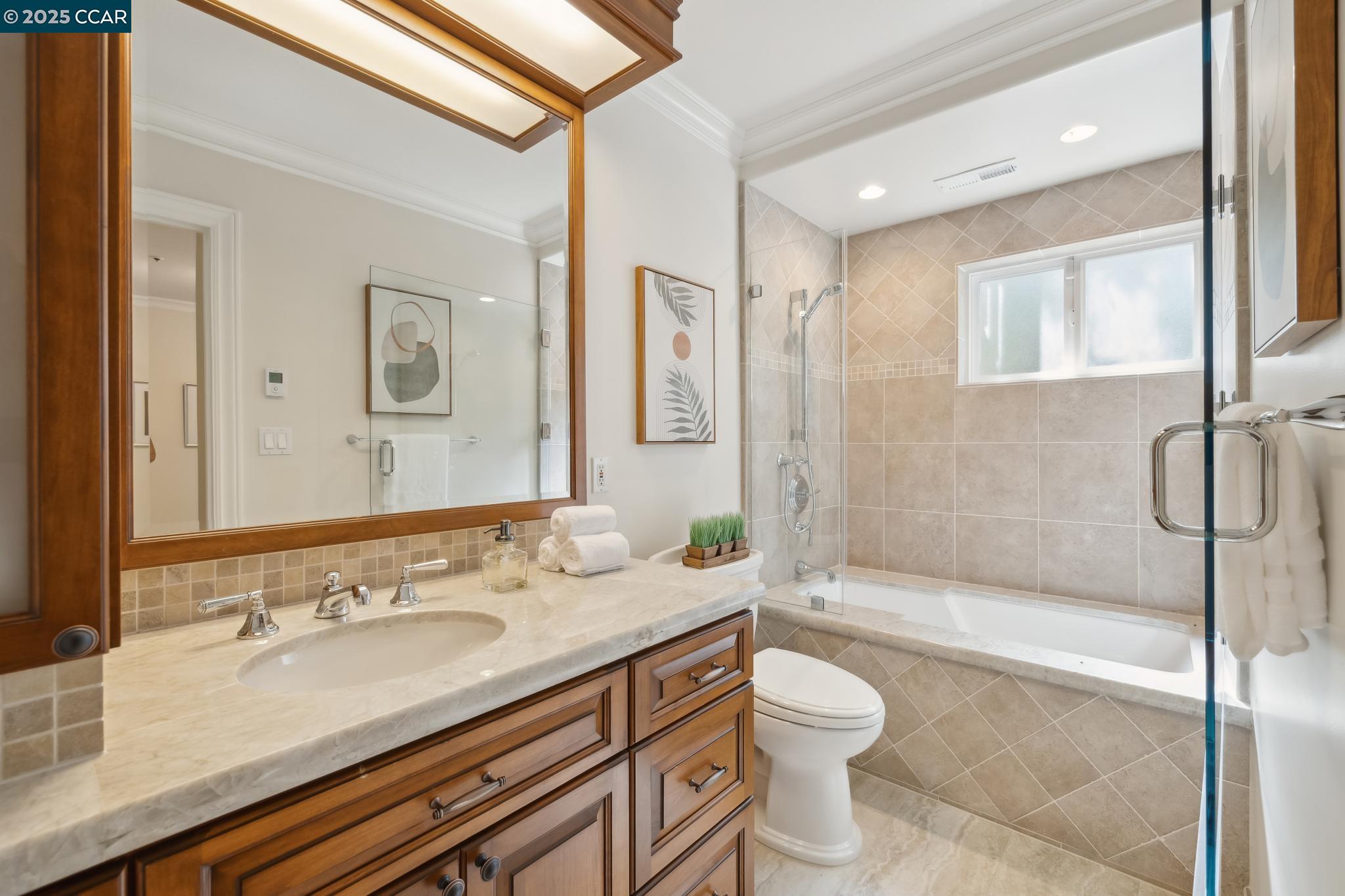 Detail Gallery Image 41 of 60 For 135 Dean Rd, Alamo,  CA 94507 - 6 Beds | 5/1 Baths