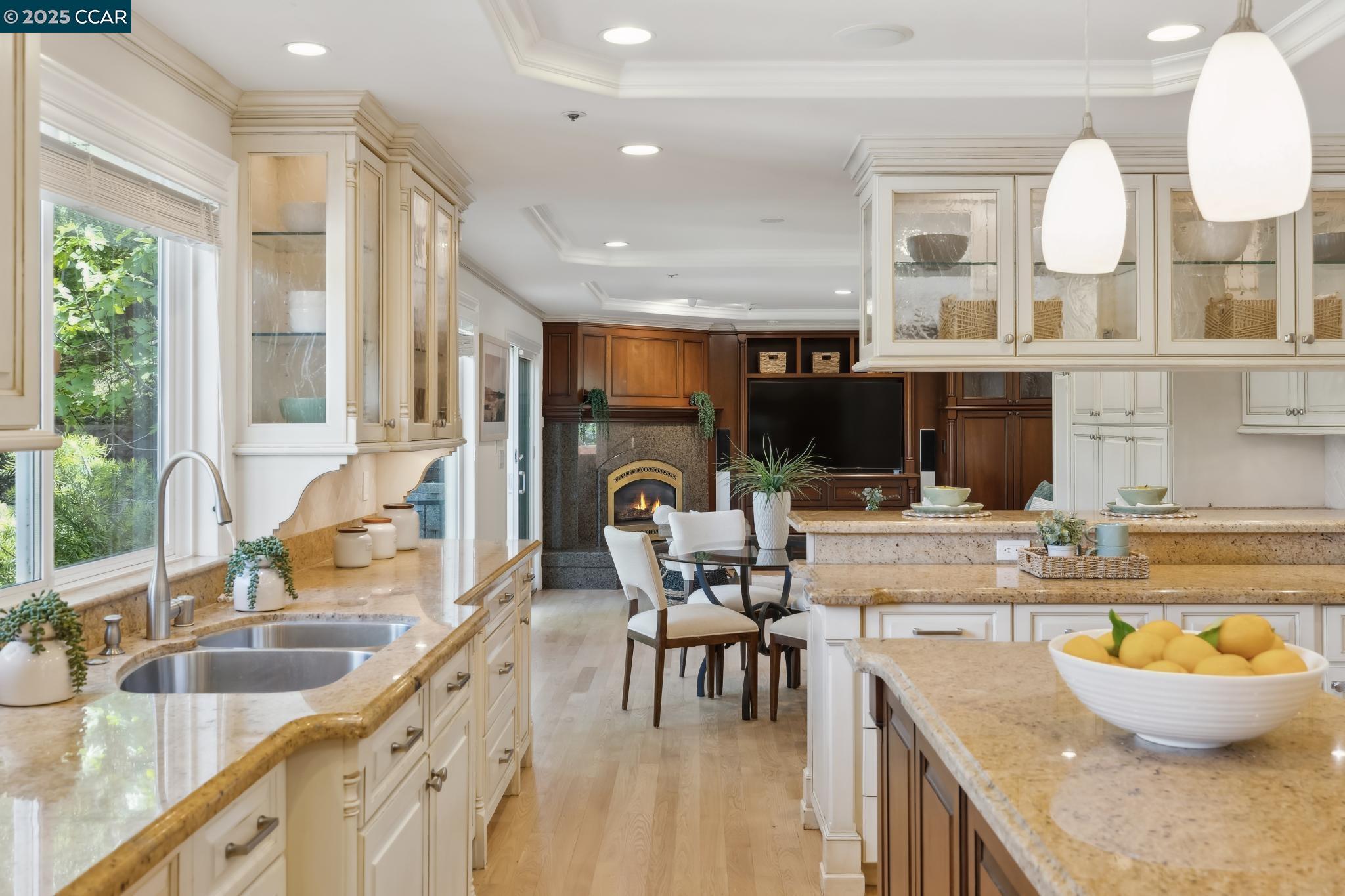 Detail Gallery Image 8 of 60 For 135 Dean Rd, Alamo,  CA 94507 - 6 Beds | 5/1 Baths