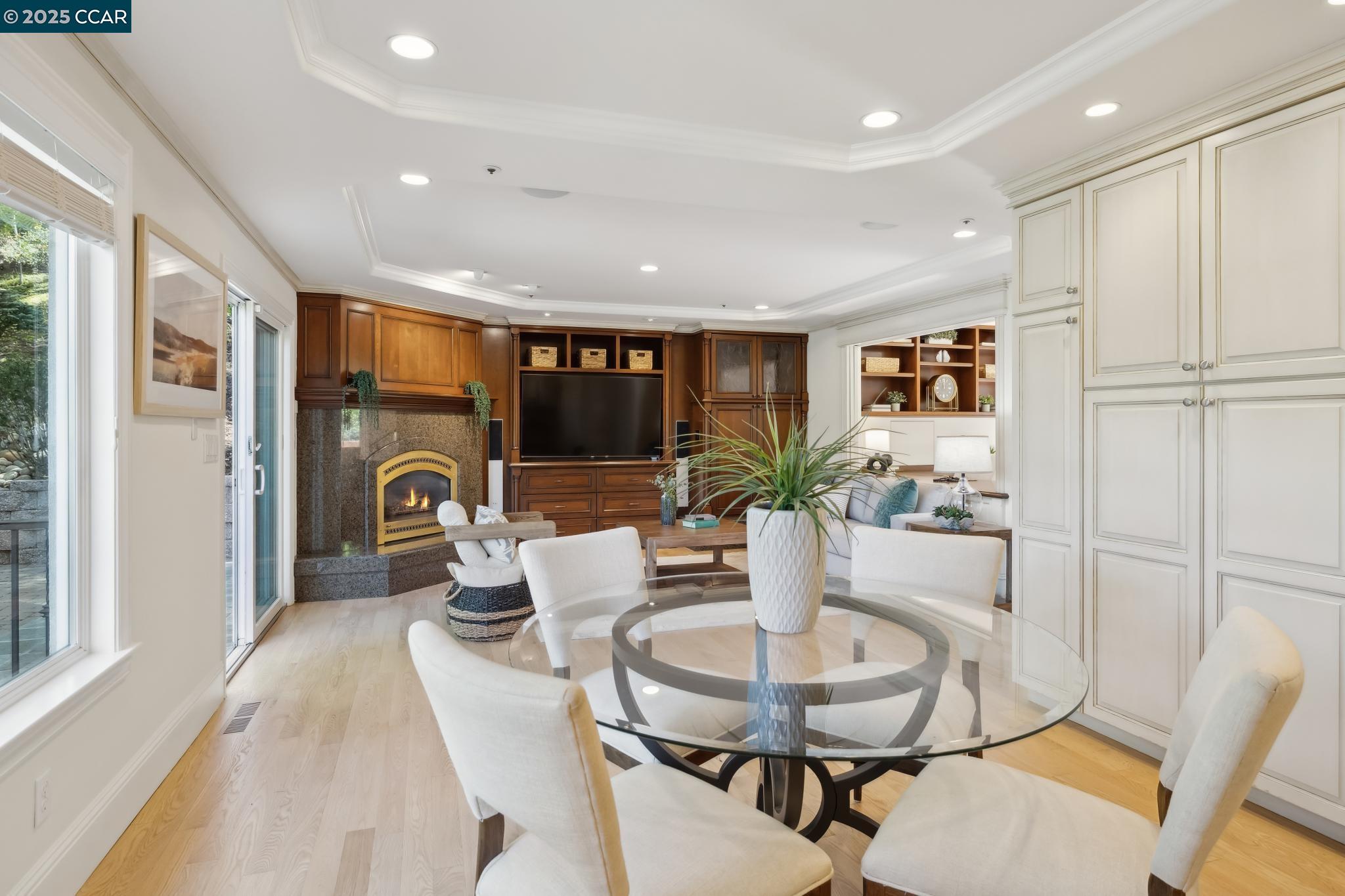 Detail Gallery Image 10 of 60 For 135 Dean Rd, Alamo,  CA 94507 - 6 Beds | 5/1 Baths