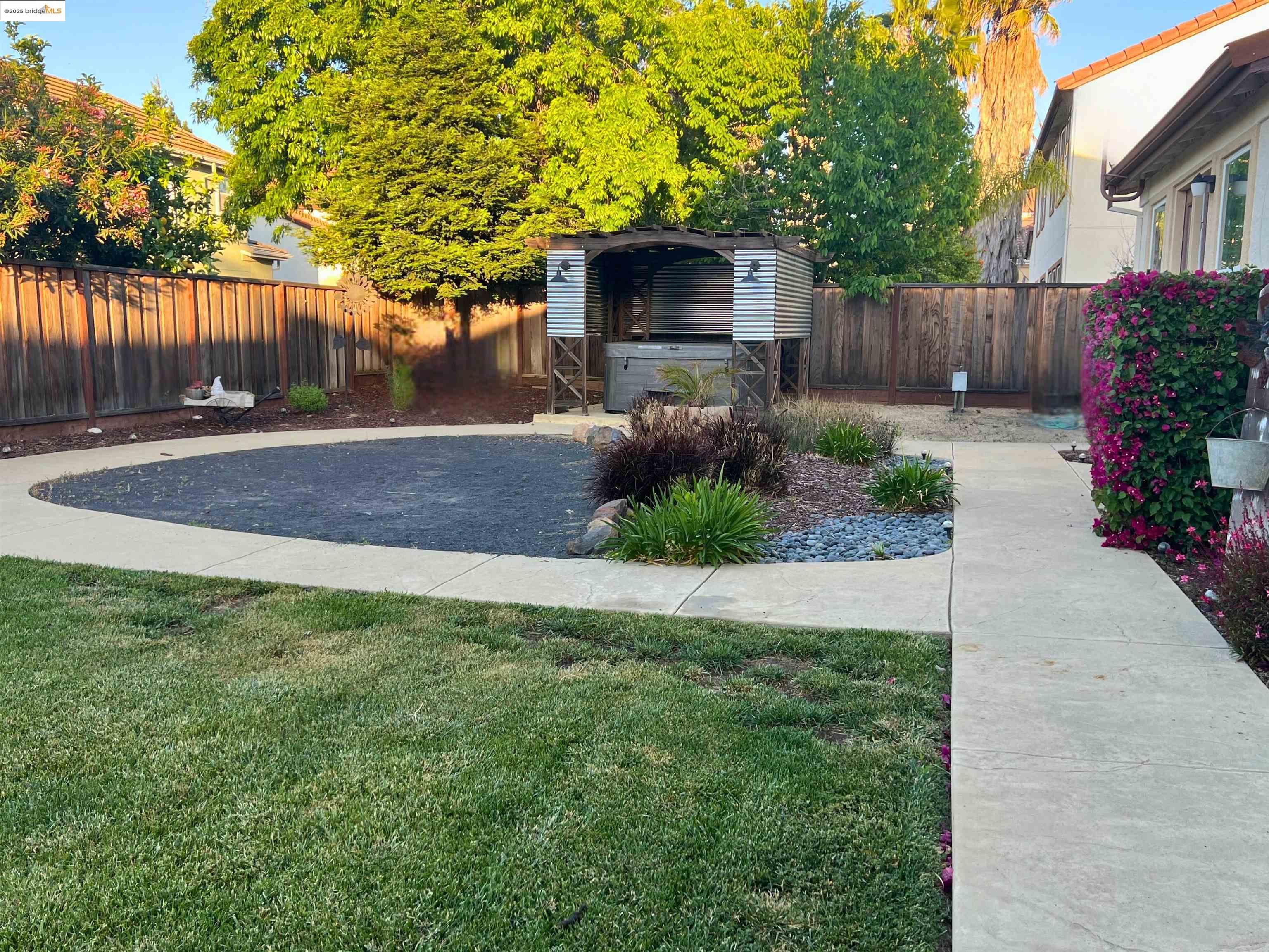 Detail Gallery Image 2 of 2 For 2480 Stanford Way, Antioch,  CA 94531 - 5 Beds | 3/1 Baths