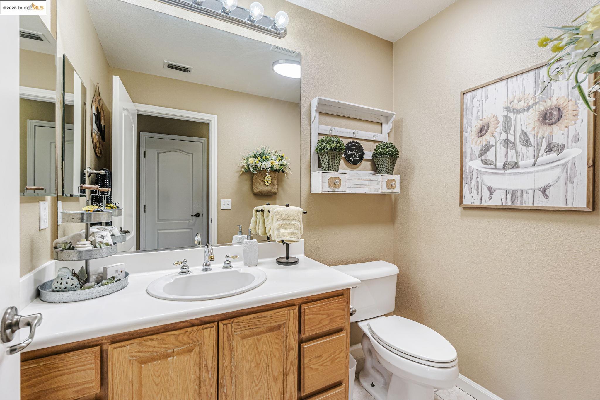 Detail Gallery Image 26 of 55 For 2480 Stanford Way, Antioch,  CA 94531 - 5 Beds | 3/1 Baths