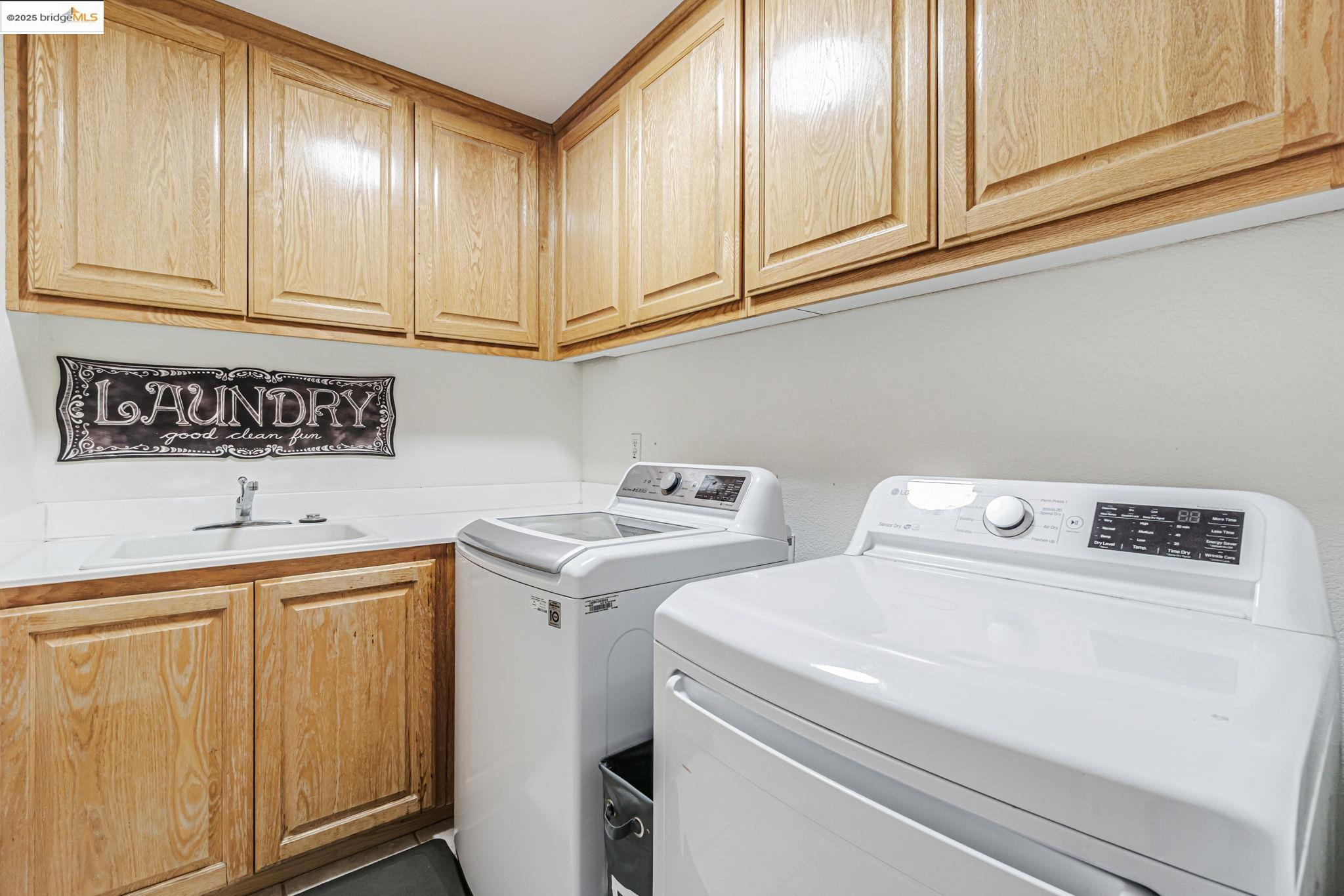 Detail Gallery Image 27 of 55 For 2480 Stanford Way, Antioch,  CA 94531 - 5 Beds | 3/1 Baths