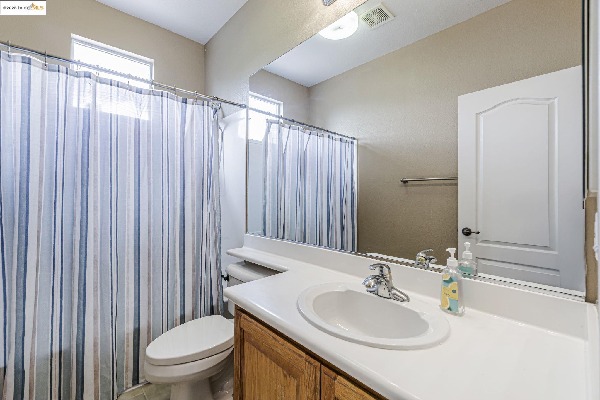 Detail Gallery Image 38 of 55 For 2480 Stanford Way, Antioch,  CA 94531 - 5 Beds | 3/1 Baths