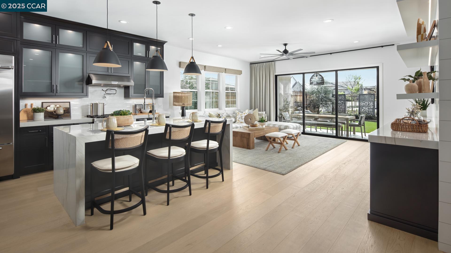 Detail Gallery Image 2 of 31 For 2892 Lakeshore Avenue, Tracy,  CA 95377 - 3 Beds | 2 Baths