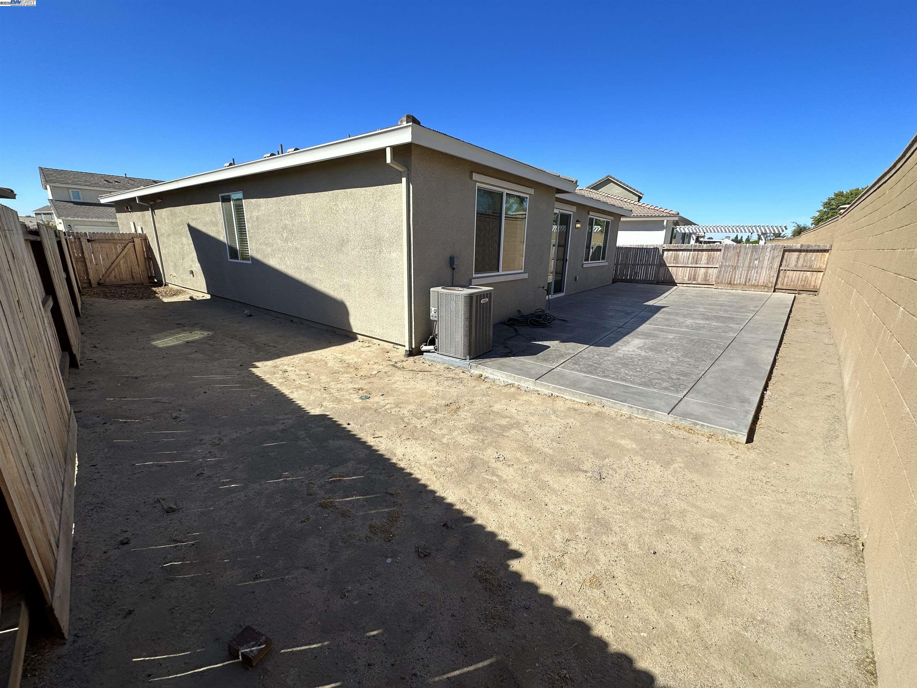 Detail Gallery Image 26 of 26 For 1340 Dorrington Ln, Manteca,  CA 95337 - 3 Beds | 2 Baths