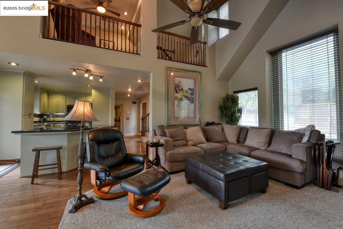 Detail Gallery Image 13 of 37 For 20239 Pleasantview, Groveland,  CA 95321-9367 - 3 Beds | 3 Baths