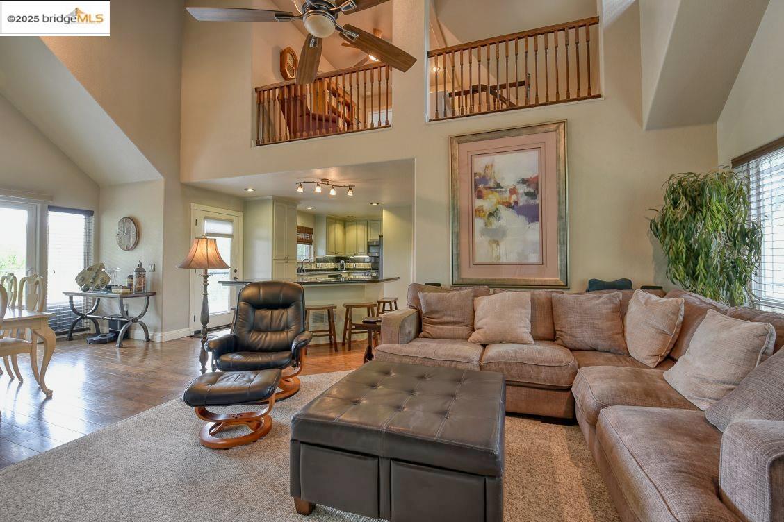 Detail Gallery Image 15 of 37 For 20239 Pleasantview, Groveland,  CA 95321-9367 - 3 Beds | 3 Baths