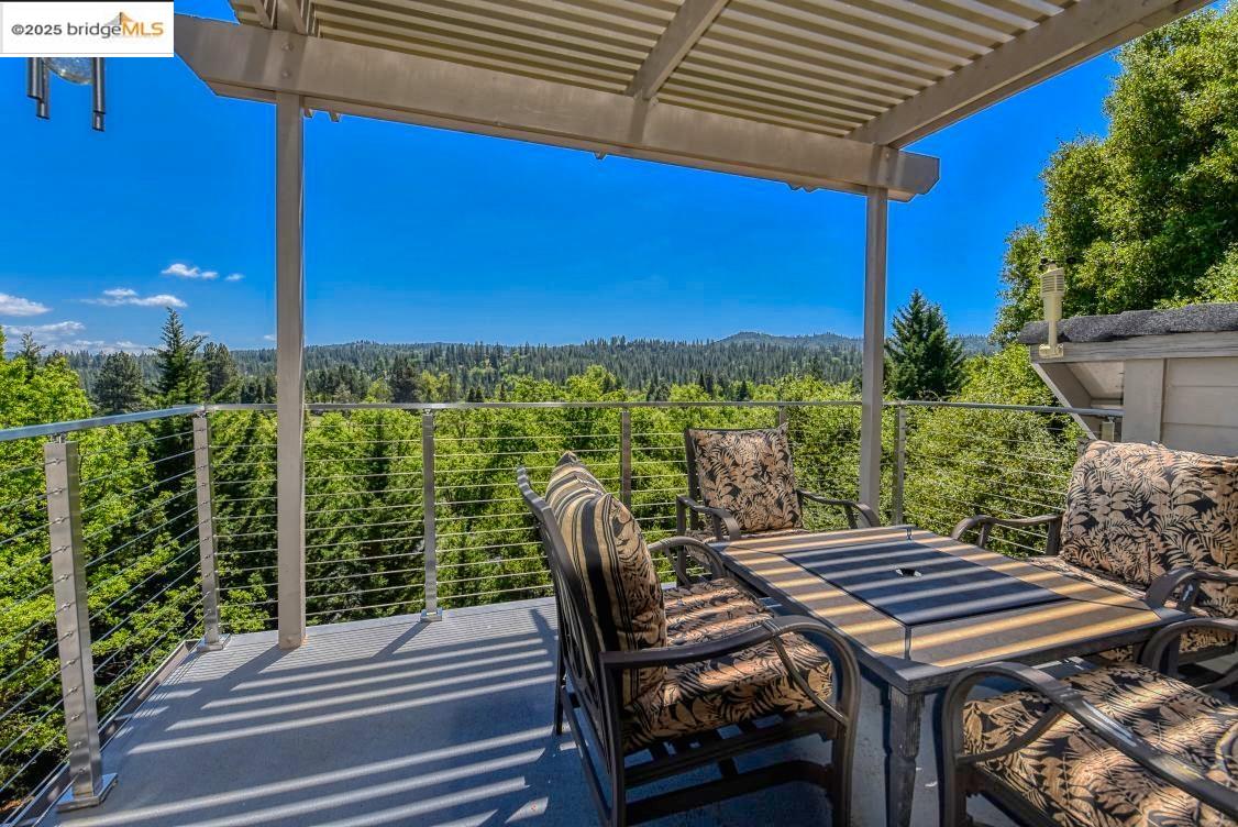 Detail Gallery Image 16 of 37 For 20239 Pleasantview, Groveland,  CA 95321-9367 - 3 Beds | 3 Baths