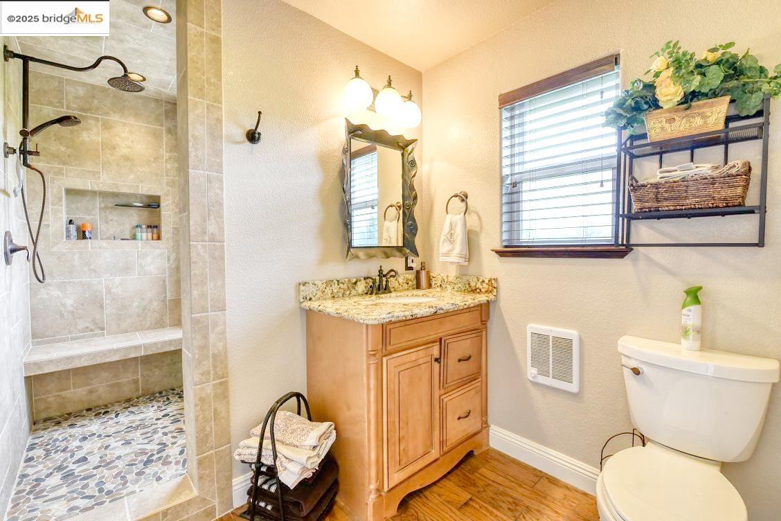 Detail Gallery Image 19 of 37 For 20239 Pleasantview, Groveland,  CA 95321-9367 - 3 Beds | 3 Baths