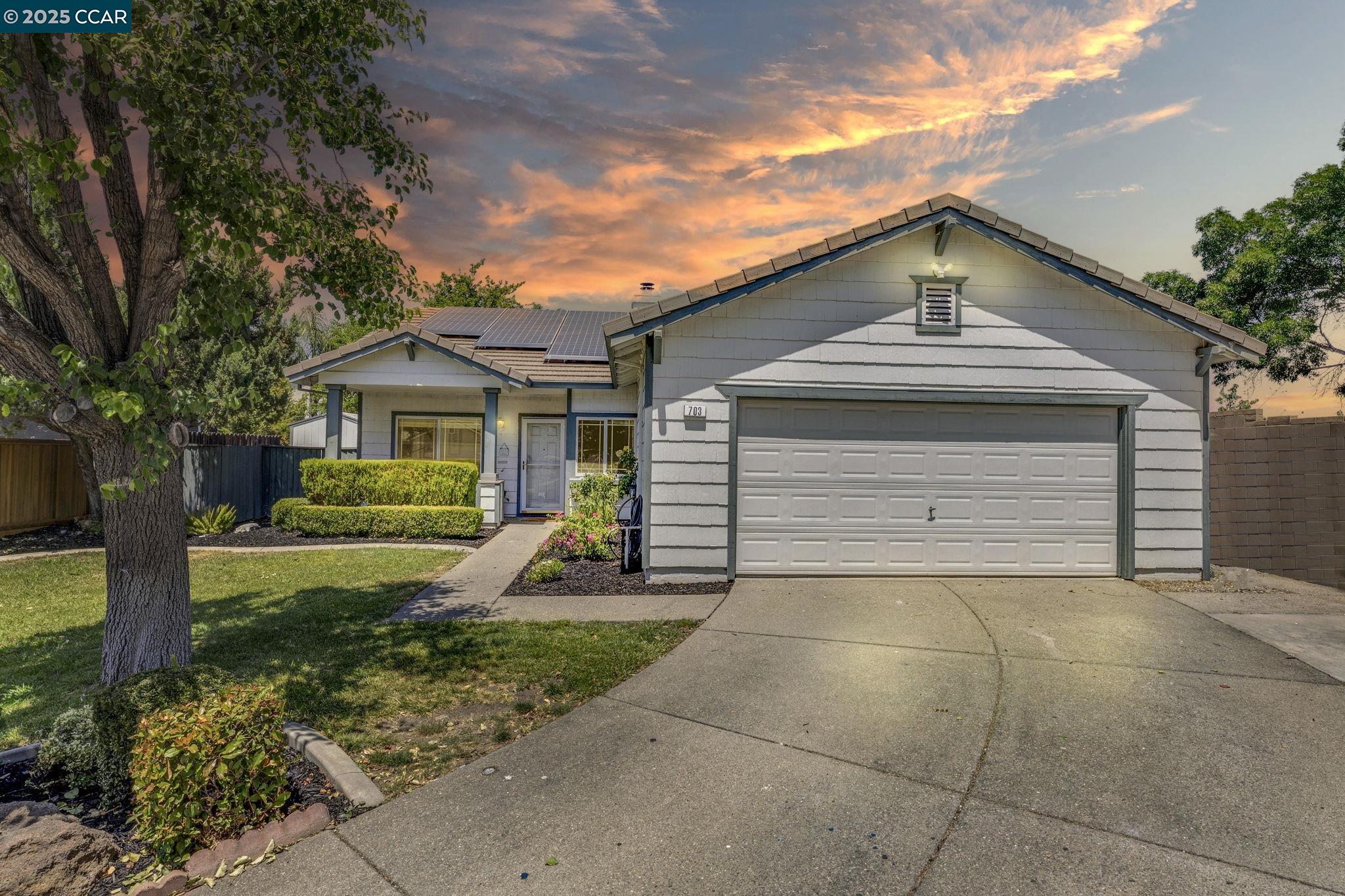 Detail Gallery Image 2 of 56 For 703 Darby Ct, Tracy,  CA 95377 - 3 Beds | 2 Baths