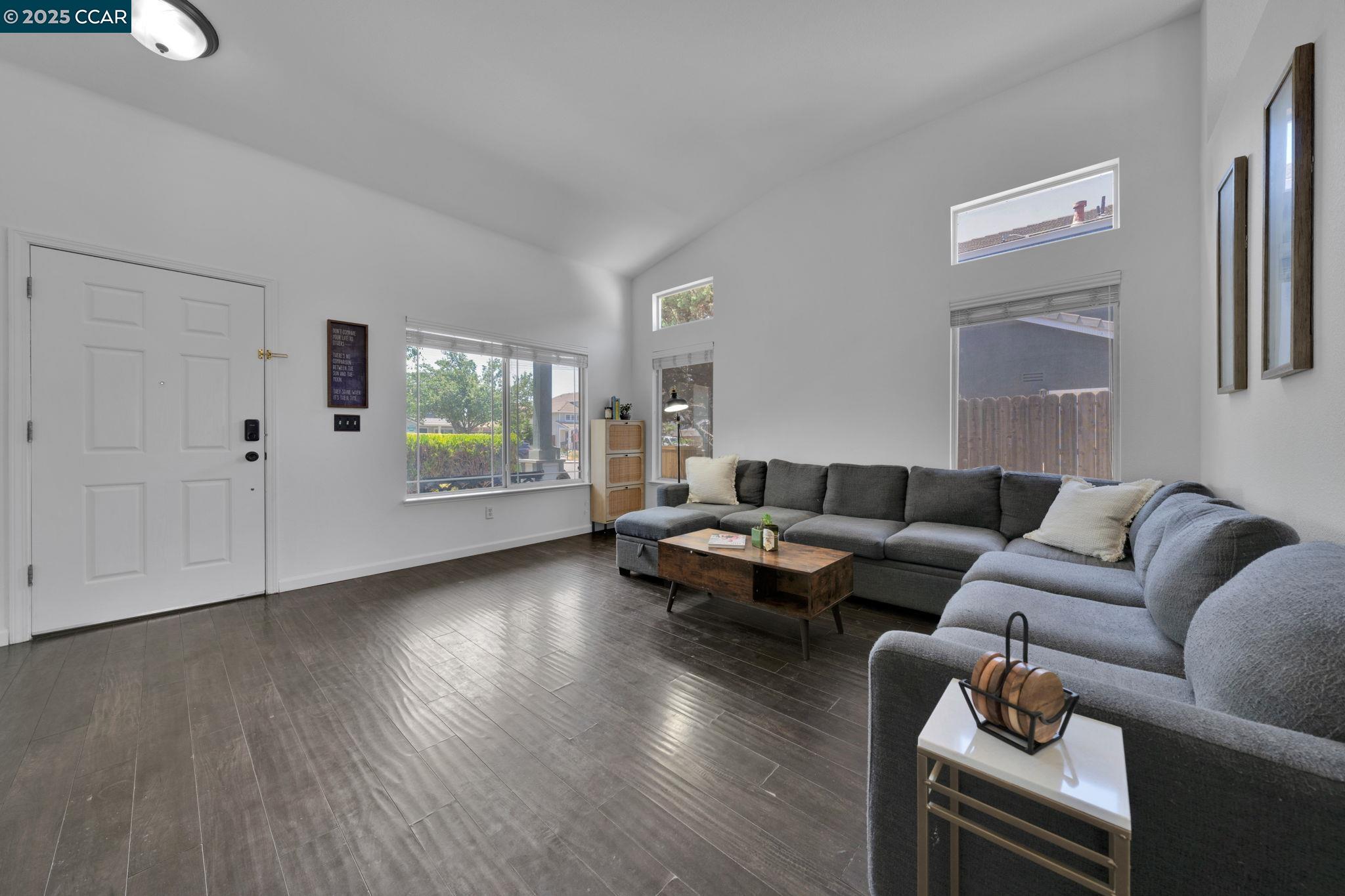 Detail Gallery Image 12 of 56 For 703 Darby Ct, Tracy,  CA 95377 - 3 Beds | 2 Baths