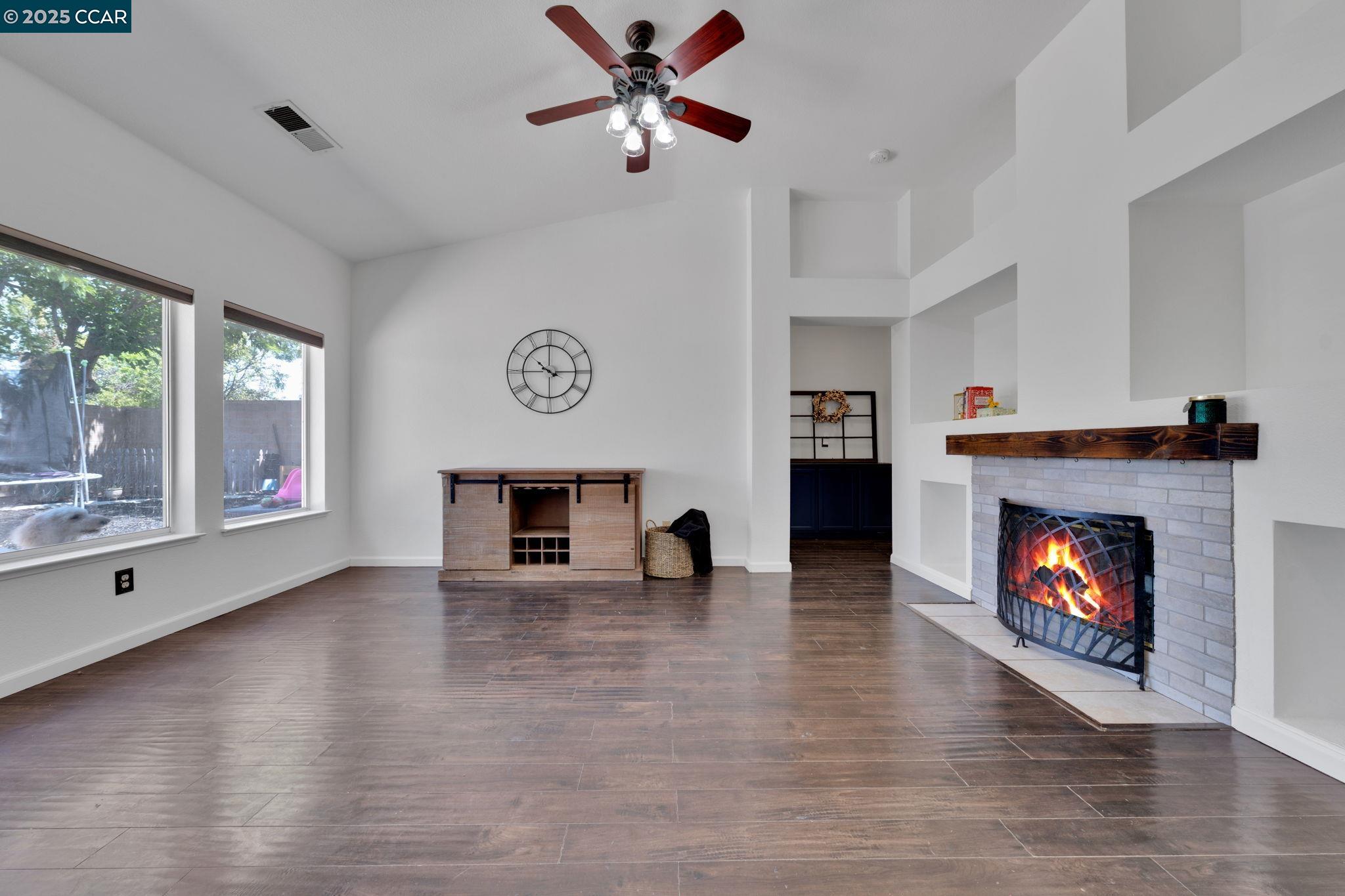 Detail Gallery Image 21 of 56 For 703 Darby Ct, Tracy,  CA 95377 - 3 Beds | 2 Baths