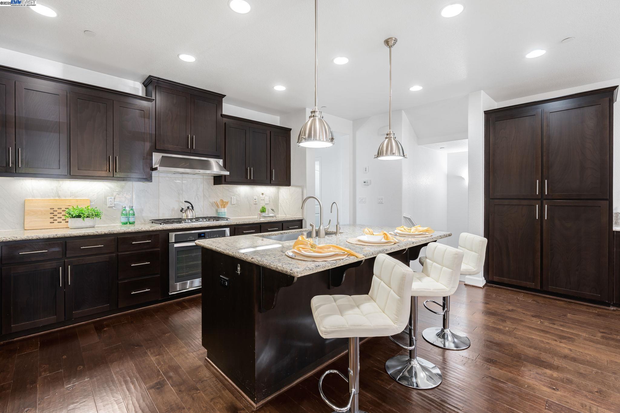 Photo #12: 41096269 Listing: Photo #12