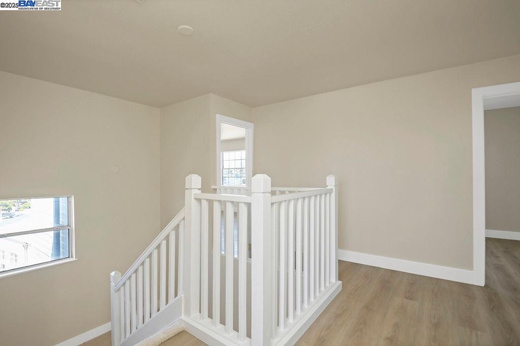 Detail Gallery Image 14 of 27 For 3251 Hyde St, Oakland,  CA 94601 - 5 Beds | 2/1 Baths