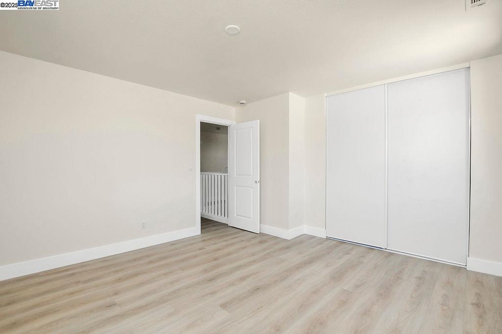 Detail Gallery Image 16 of 27 For 3251 Hyde St, Oakland,  CA 94601 - 5 Beds | 2/1 Baths