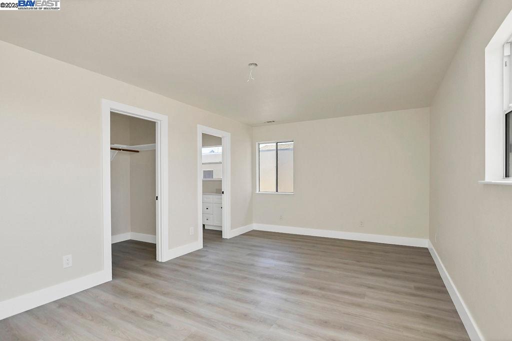 Detail Gallery Image 23 of 27 For 3251 Hyde St, Oakland,  CA 94601 - 5 Beds | 2/1 Baths