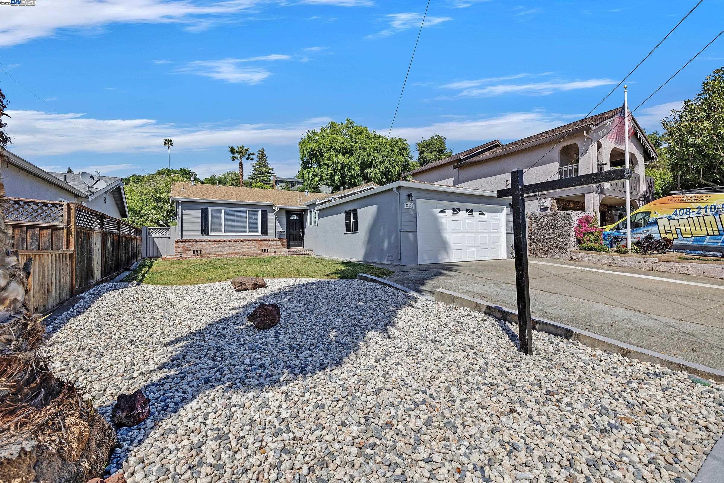 Detail Gallery Image 1 of 25 For 33130 Basswood Avenue, Union City,  CA 94587 - 3 Beds | 2 Baths