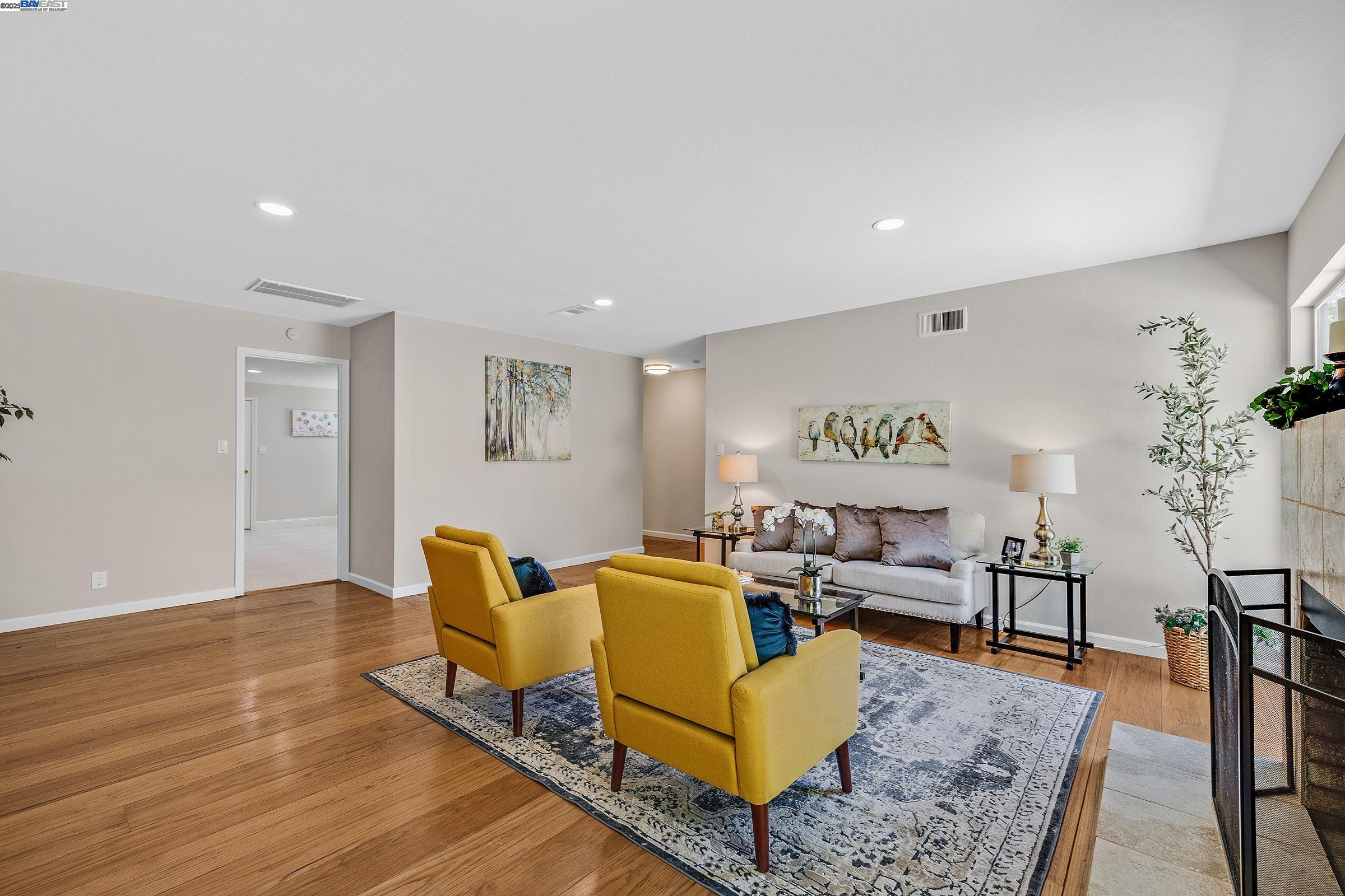 Detail Gallery Image 11 of 25 For 33130 Basswood Avenue, Union City,  CA 94587 - 3 Beds | 2 Baths