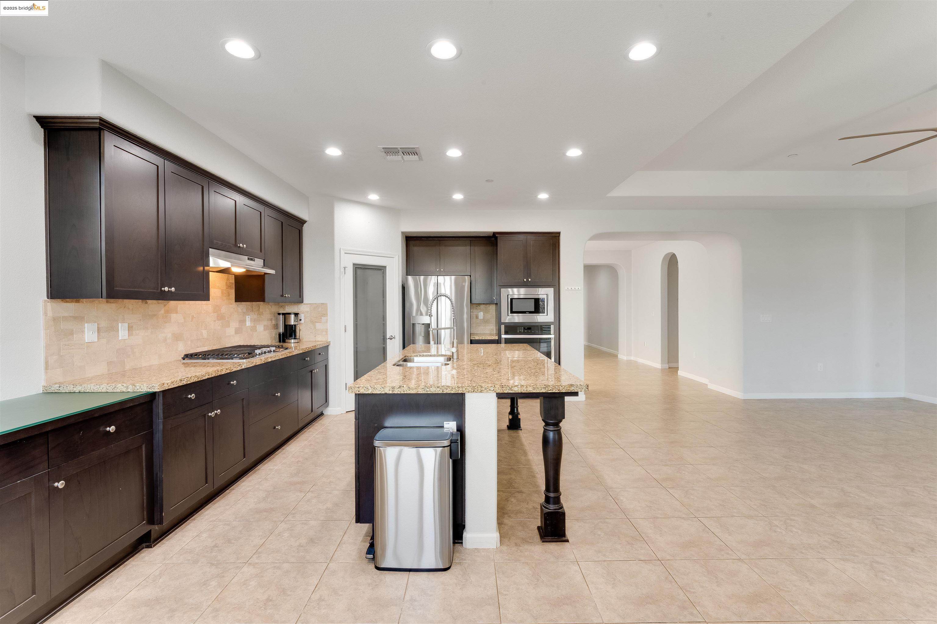 Detail Gallery Image 19 of 47 For 31 Rustic Ct, Oakley,  CA 94561 - 4 Beds | 3 Baths