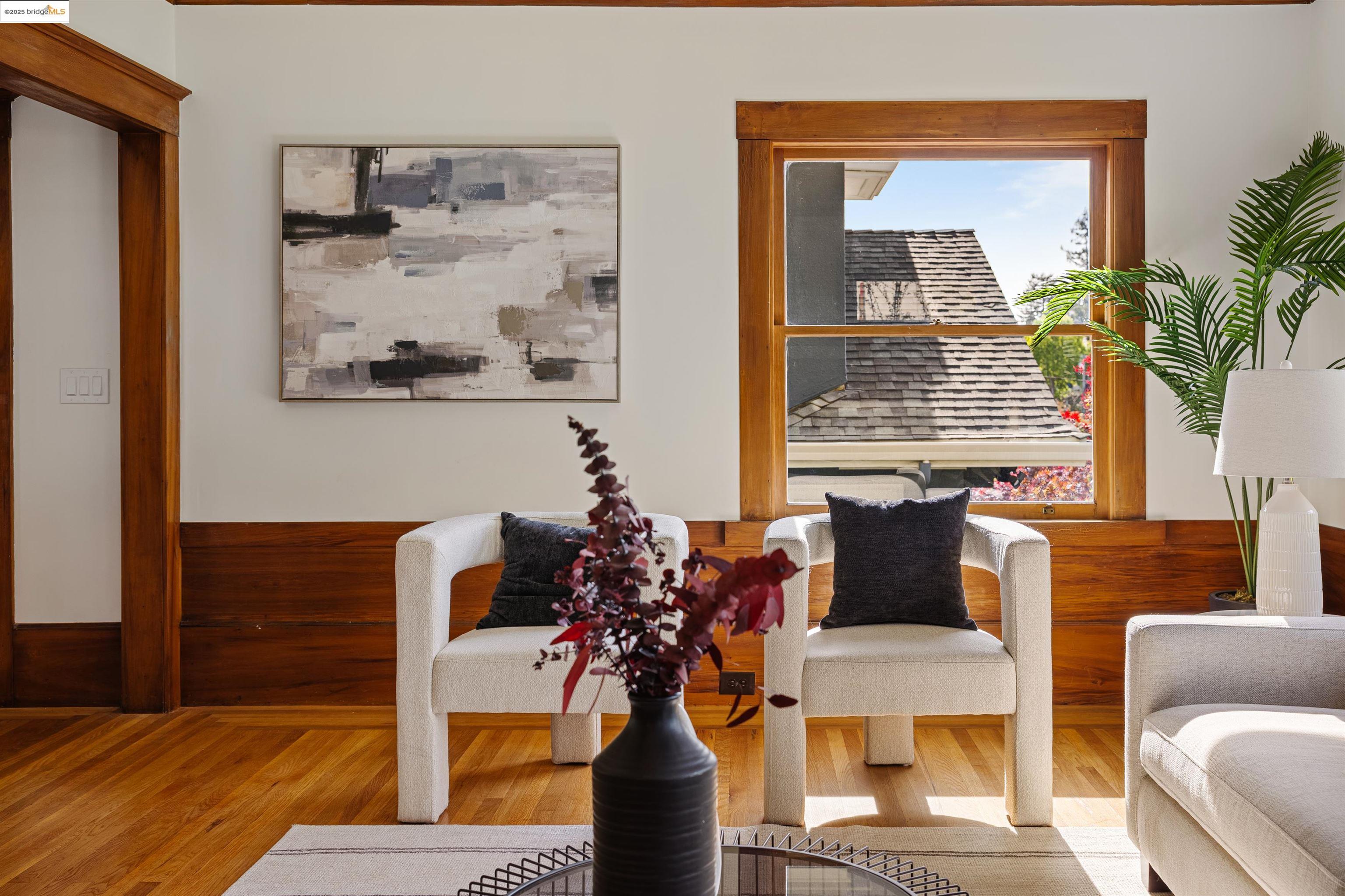 Detail Gallery Image 12 of 50 For 1036 Annerley Rd, Piedmont,  CA 94610 - 3 Beds | 1/1 Baths
