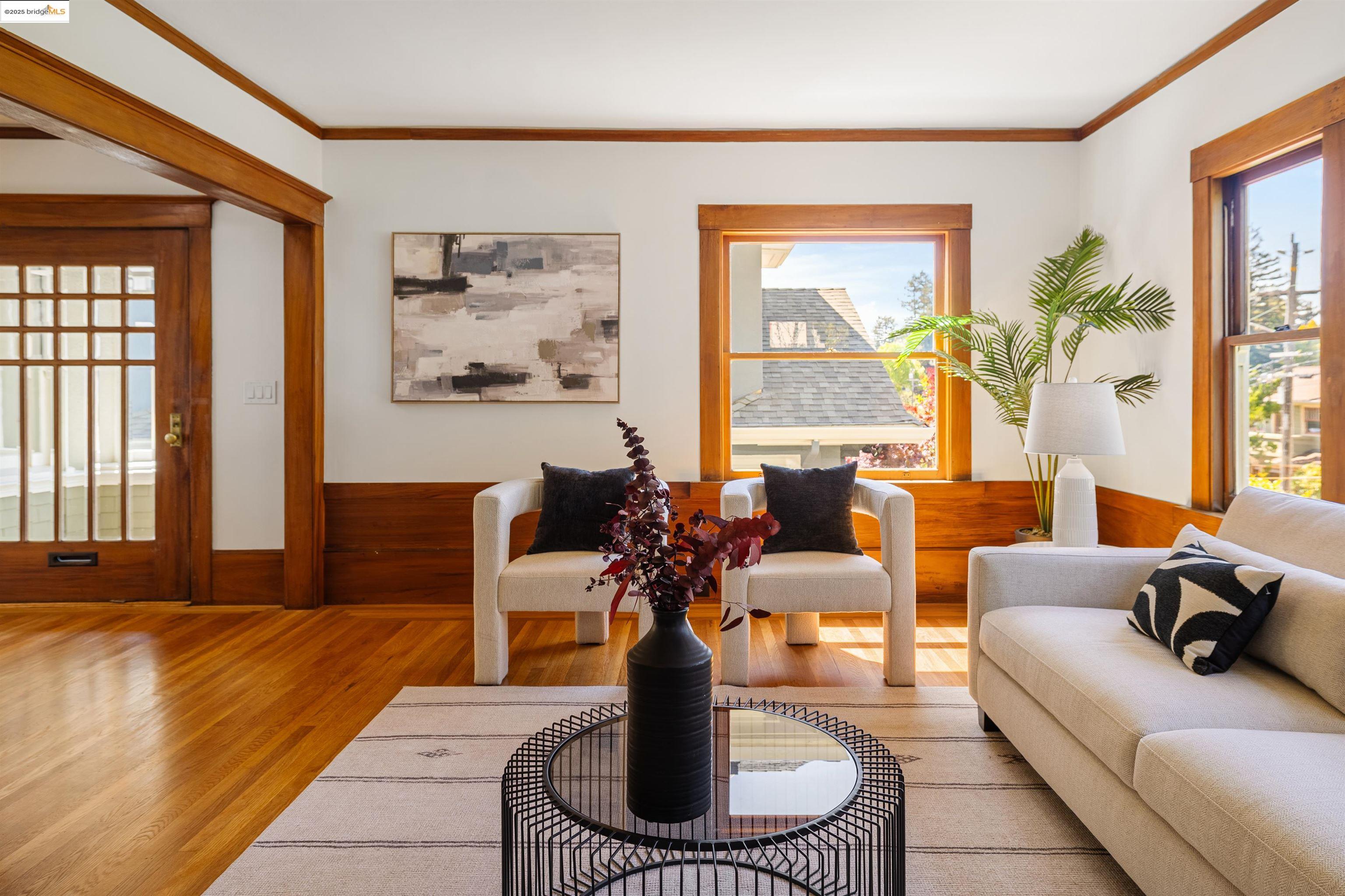Detail Gallery Image 17 of 50 For 1036 Annerley Rd, Piedmont,  CA 94610 - 3 Beds | 1/1 Baths