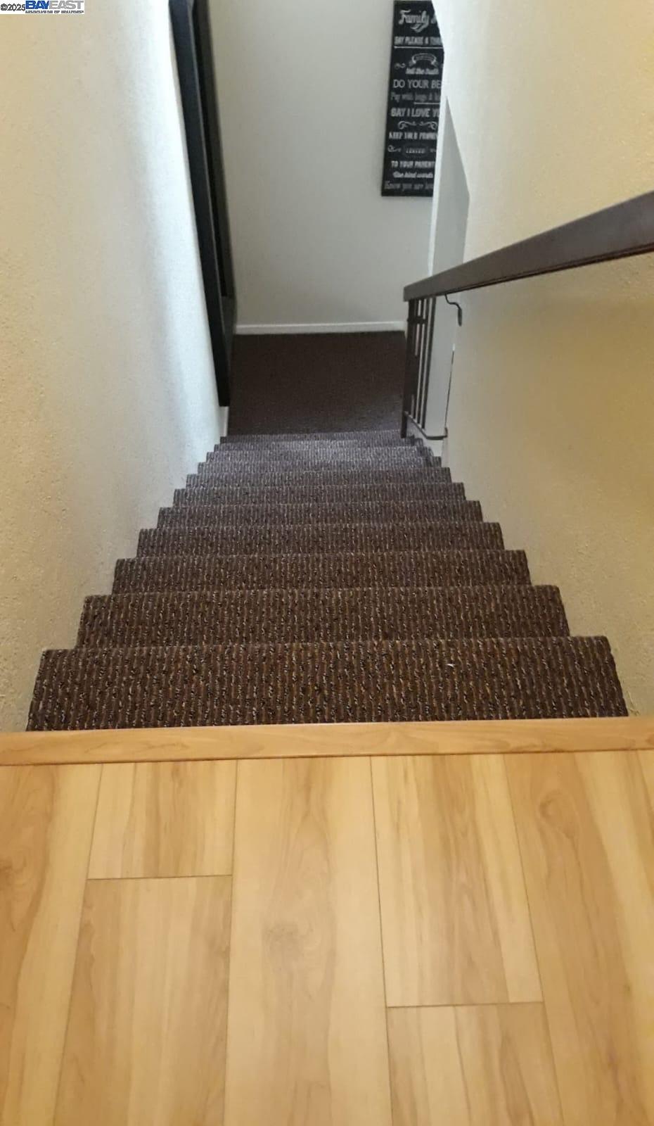 Detail Gallery Image 10 of 21 For 1069 Cedar Ct, Crockett,  CA 94525 - 3 Beds | 1/1 Baths
