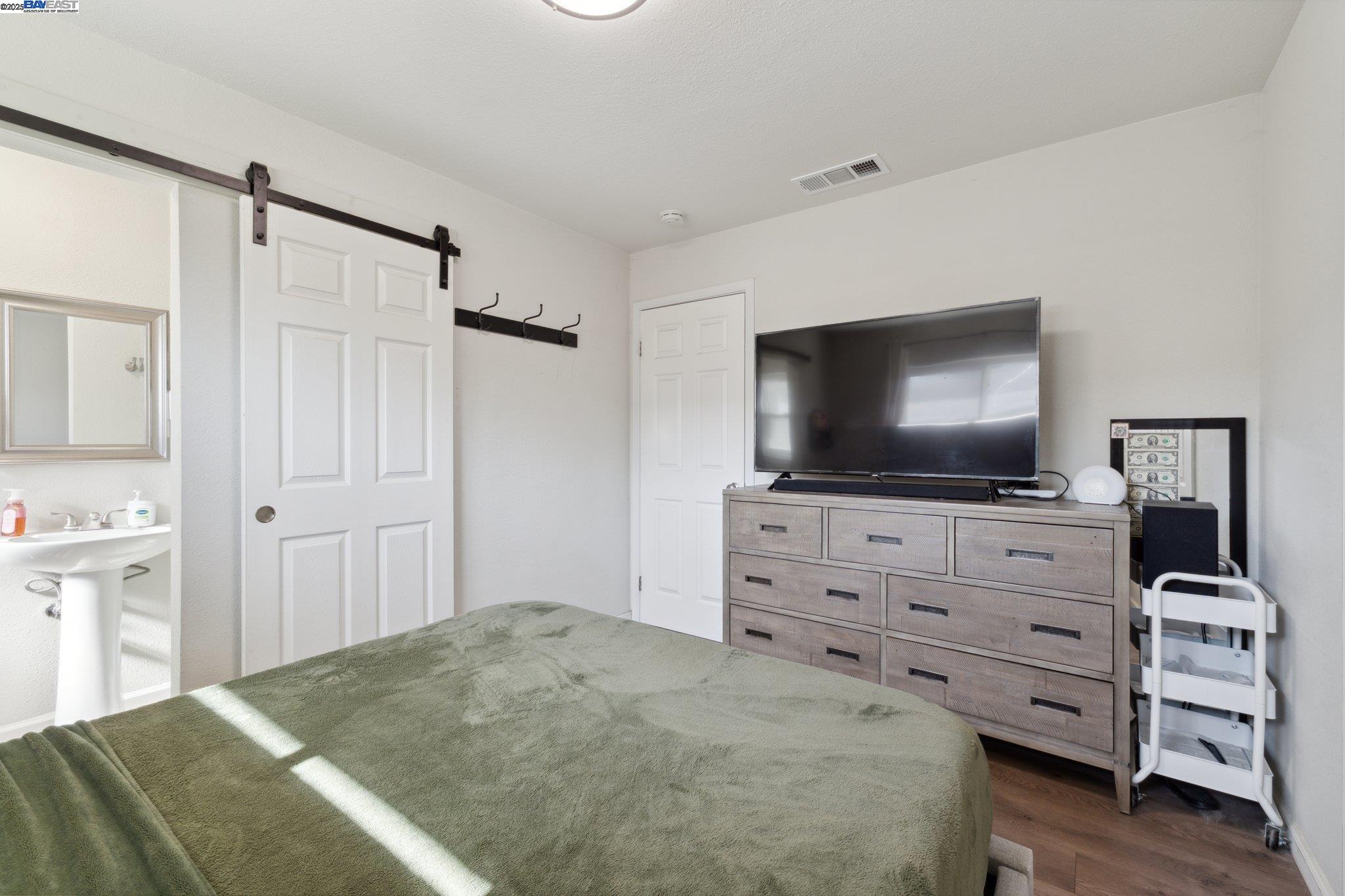 Detail Gallery Image 16 of 27 For 5112 Tyson Ave, Modesto,  CA 95357 - 4 Beds | 2 Baths