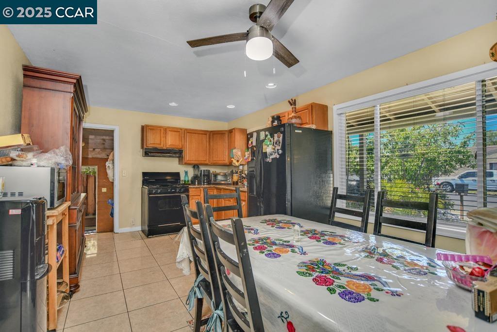 Detail Gallery Image 6 of 21 For 71 Ambrose Ave, Bay Point,  CA 94565 - 3 Beds | 1 Baths