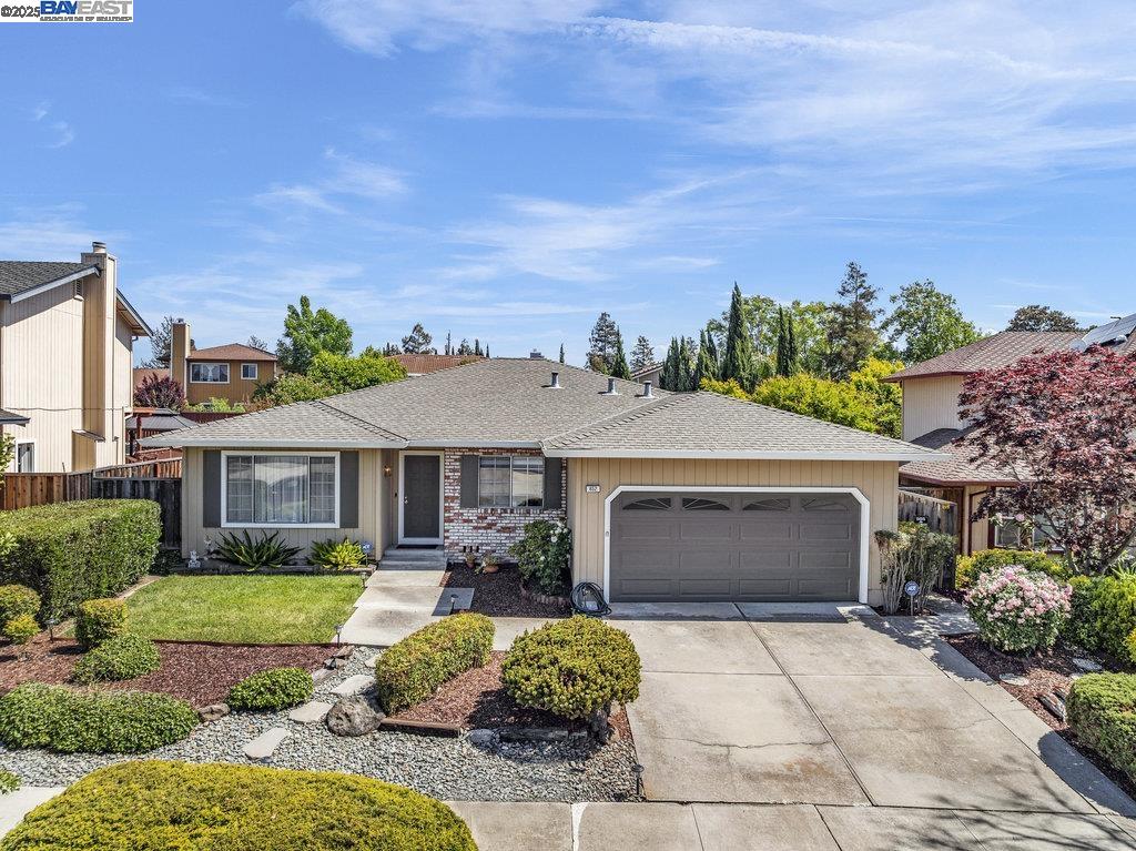 Detail Gallery Image 1 of 1 For 652 Pinot Blanc Way, Fremont,  CA 94539 - 4 Beds | 2 Baths
