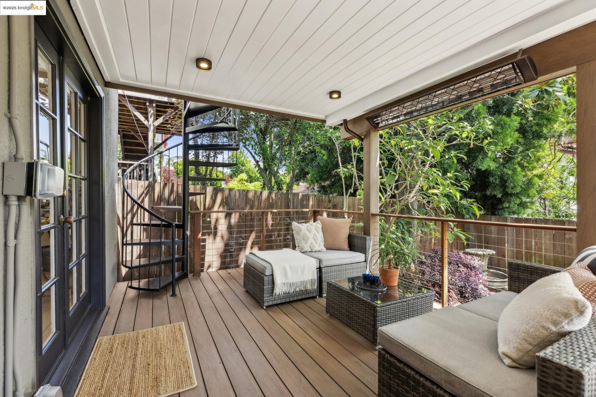 Detail Gallery Image 27 of 35 For 952 Kingston Ave, Piedmont,  CA 94611 - 3 Beds | 2 Baths