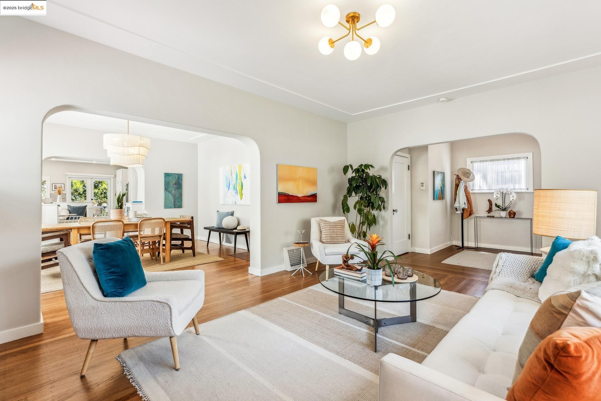 Detail Gallery Image 6 of 35 For 952 Kingston Ave, Piedmont,  CA 94611 - 3 Beds | 2 Baths