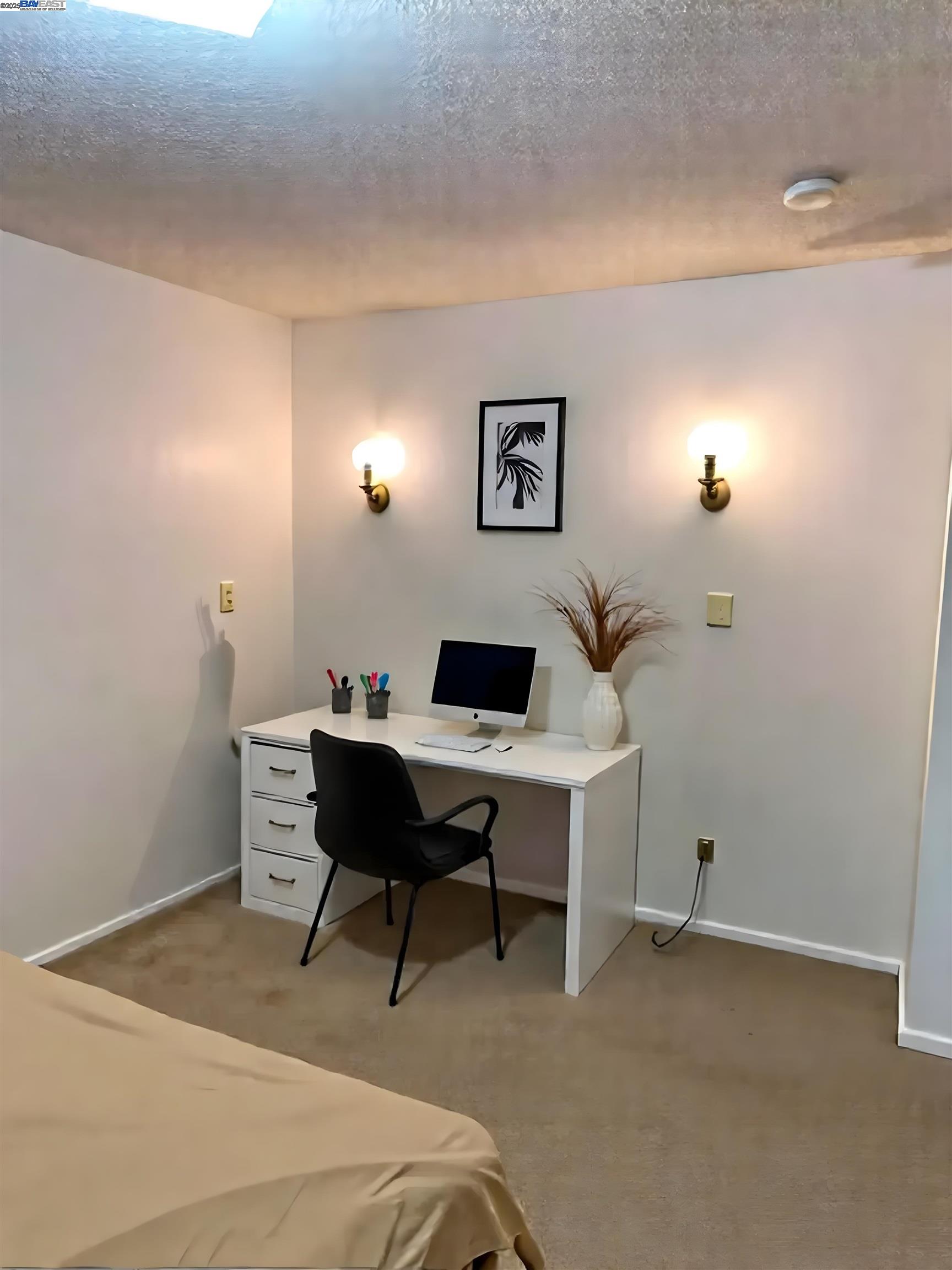 956 F, Davis, California 95616, 1 Bedroom Bedrooms, 3 Rooms Rooms,1 BathroomBathrooms,Residential Lease,For Rent,956 F,41096295