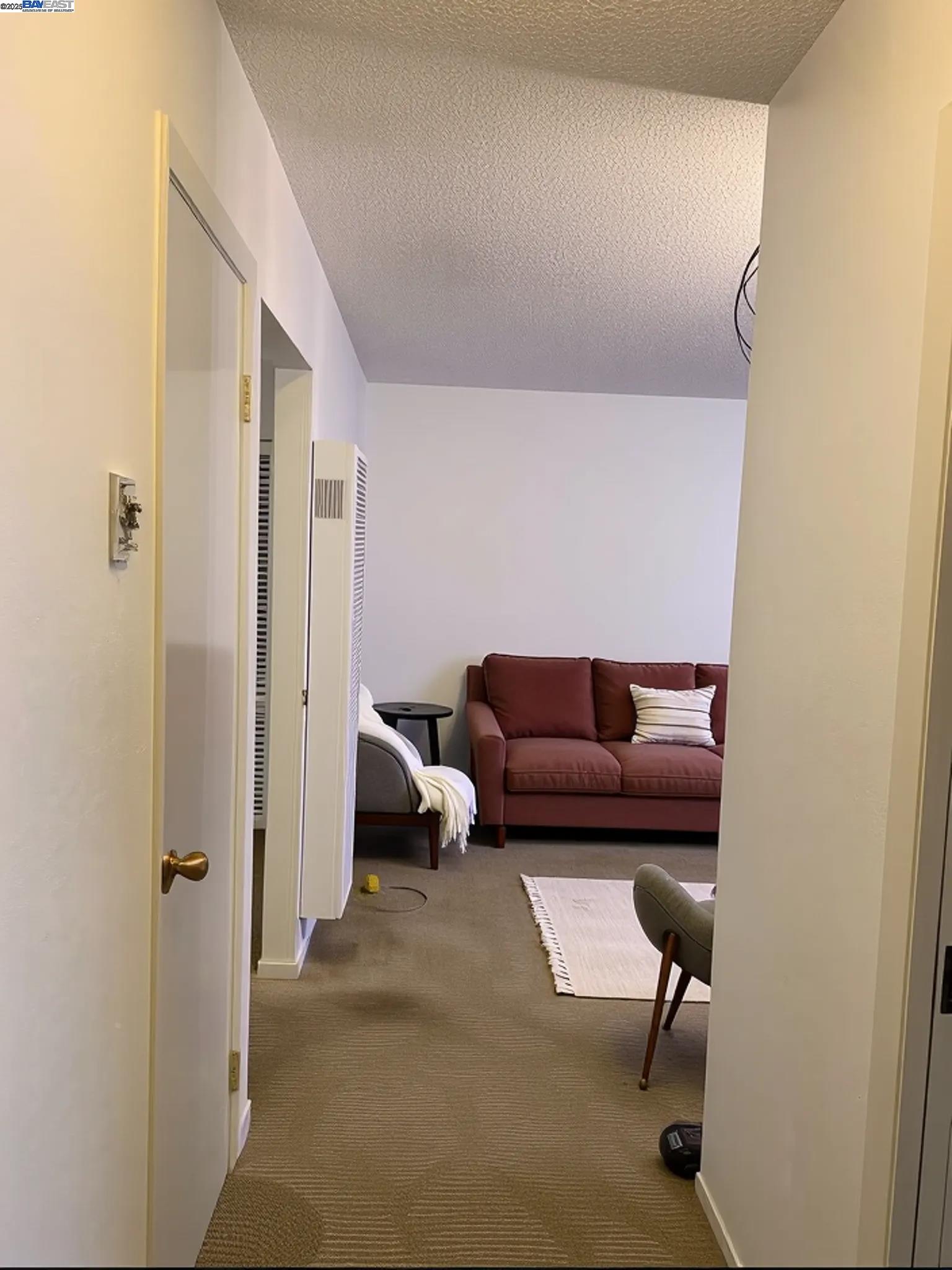 956 F, Davis, California 95616, 1 Bedroom Bedrooms, 3 Rooms Rooms,1 BathroomBathrooms,Residential Lease,For Rent,956 F,41096295