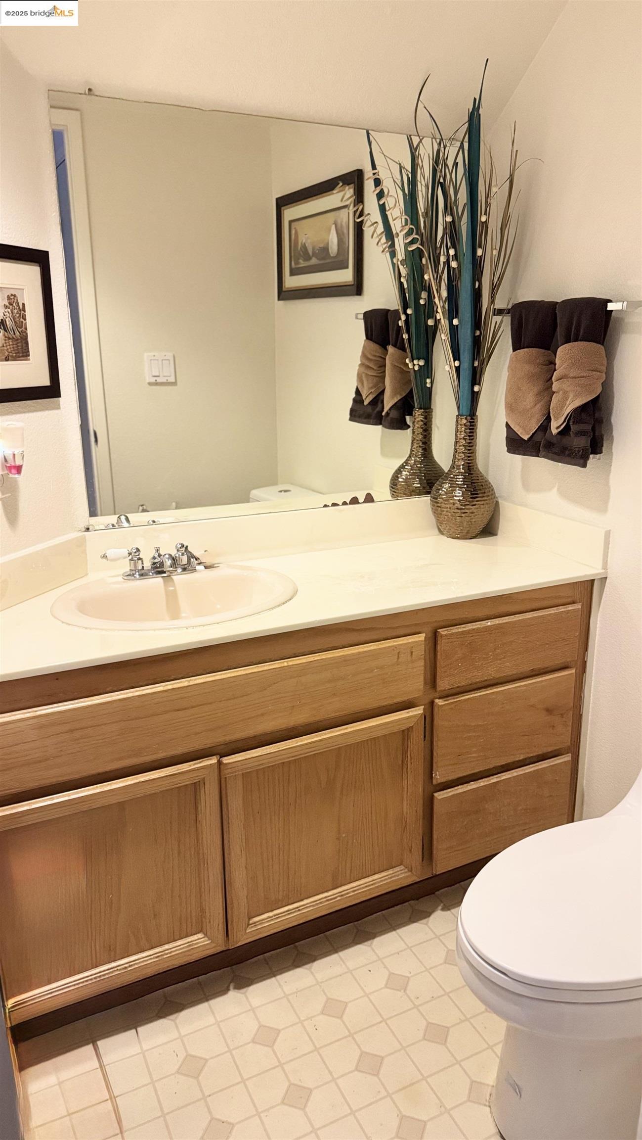 Detail Gallery Image 3 of 5 For 4641 Knollpark Court, Antioch,  CA 94531 - 3 Beds | 2/1 Baths