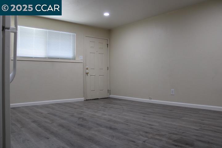Detail Gallery Image 4 of 14 For 527 Vaqueros Ave #C,  Rodeo,  CA 94572 - 1 Beds | 1 Baths