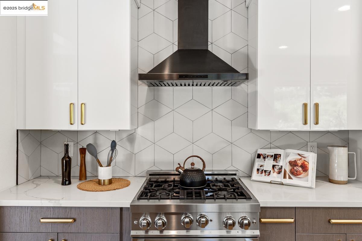 Detail Gallery Image 22 of 58 For 7376 Stockton Ave, El Cerrito,  CA 94530-2962 - 3 Beds | 3 Baths
