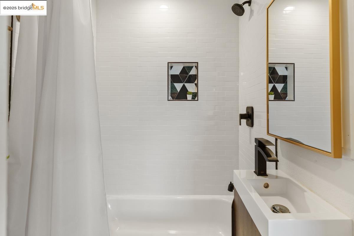 Detail Gallery Image 39 of 58 For 7376 Stockton Ave, El Cerrito,  CA 94530-2962 - 3 Beds | 3 Baths