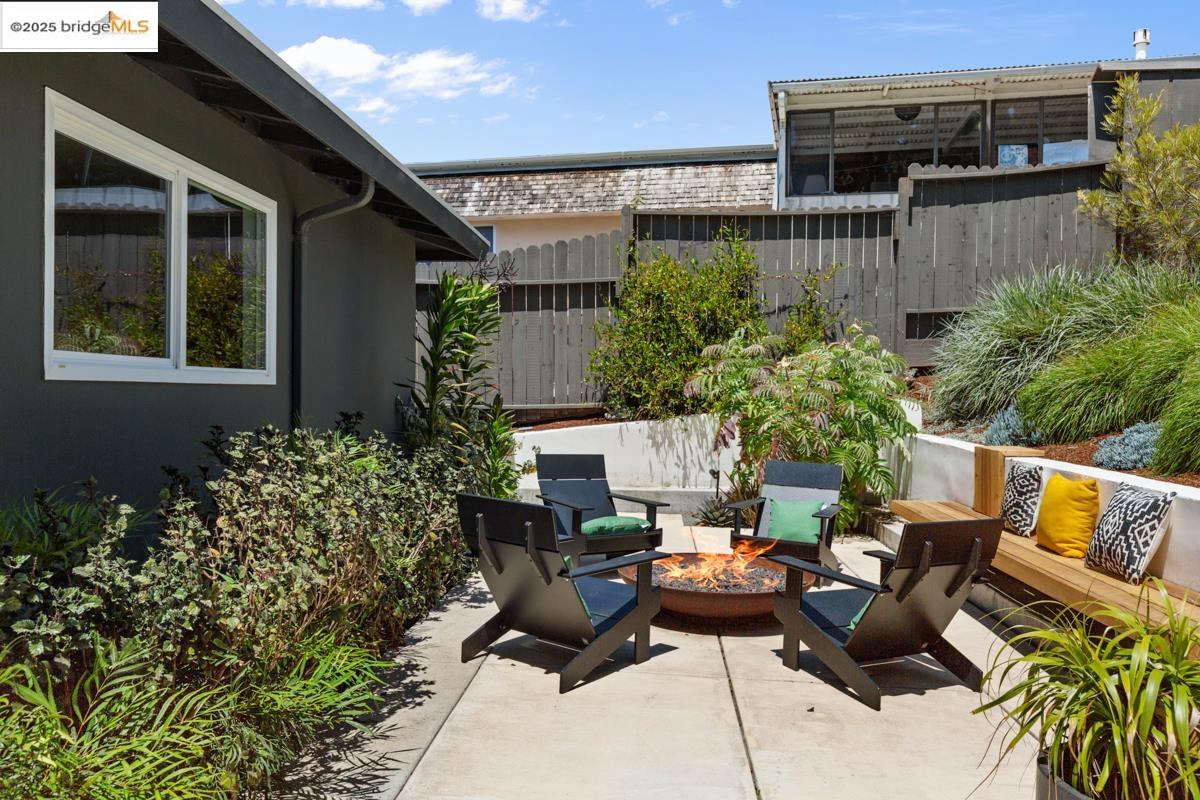 Detail Gallery Image 42 of 58 For 7376 Stockton Ave, El Cerrito,  CA 94530-2962 - 3 Beds | 3 Baths