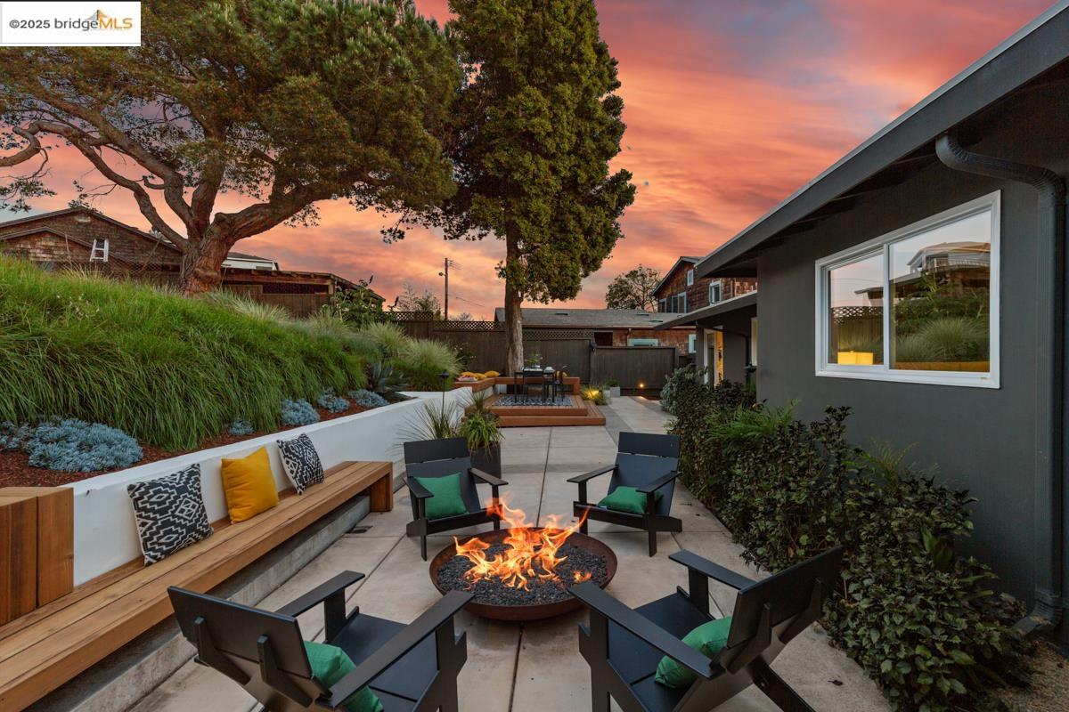 Detail Gallery Image 52 of 58 For 7376 Stockton Ave, El Cerrito,  CA 94530-2962 - 3 Beds | 3 Baths