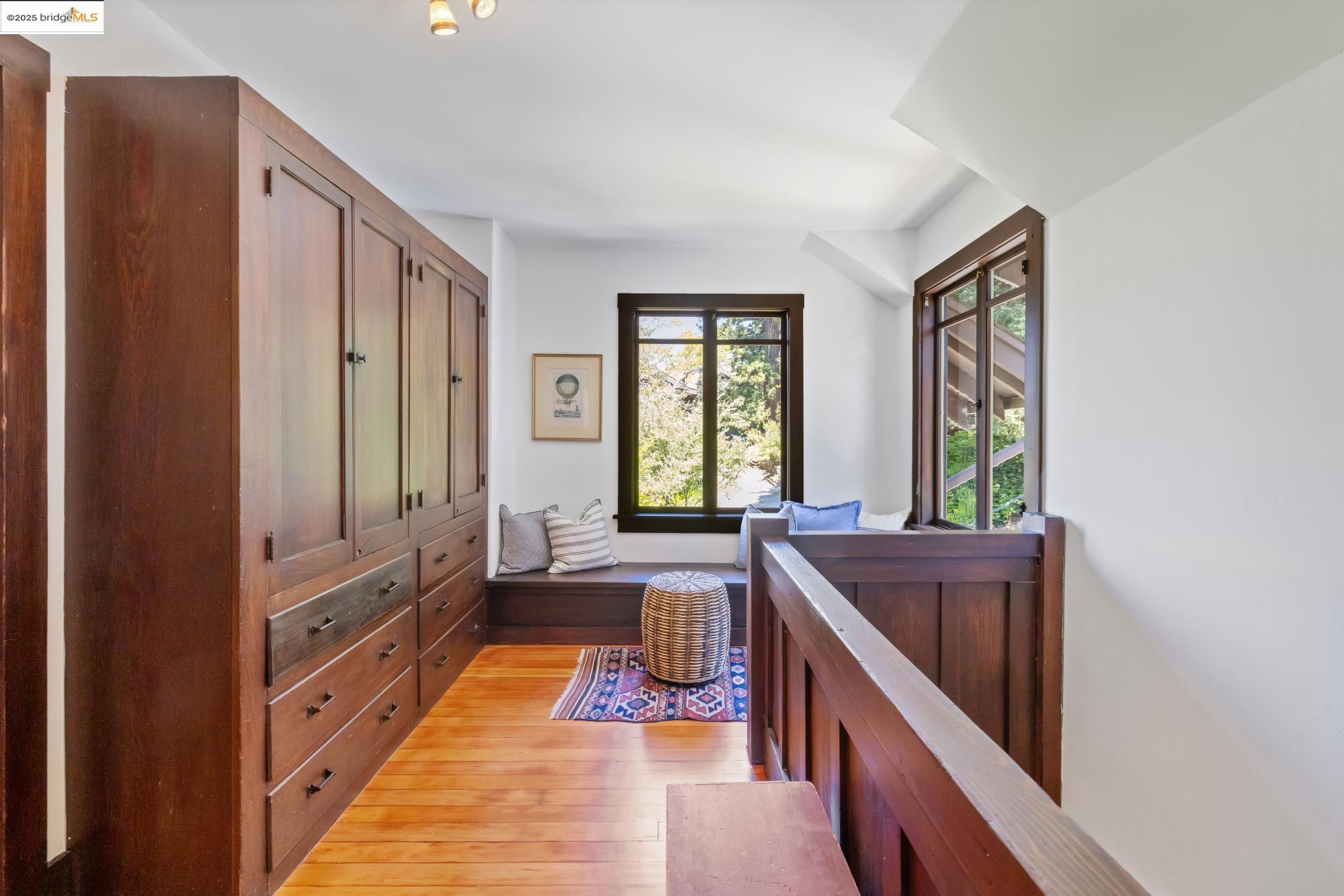 Detail Gallery Image 23 of 44 For 2826 Garber St, Berkeley,  CA 94705 - 3 Beds | 3 Baths