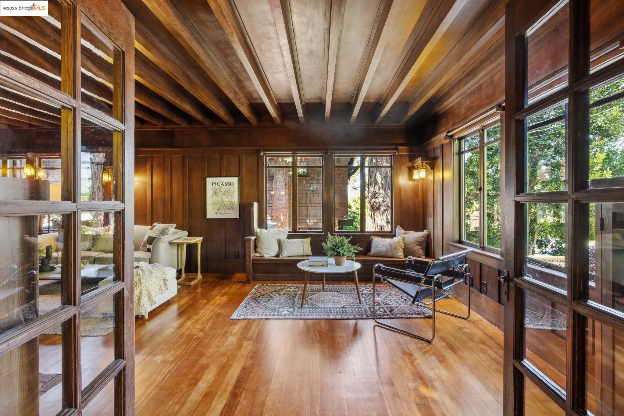 Detail Gallery Image 4 of 44 For 2826 Garber St, Berkeley,  CA 94705 - 3 Beds | 3 Baths