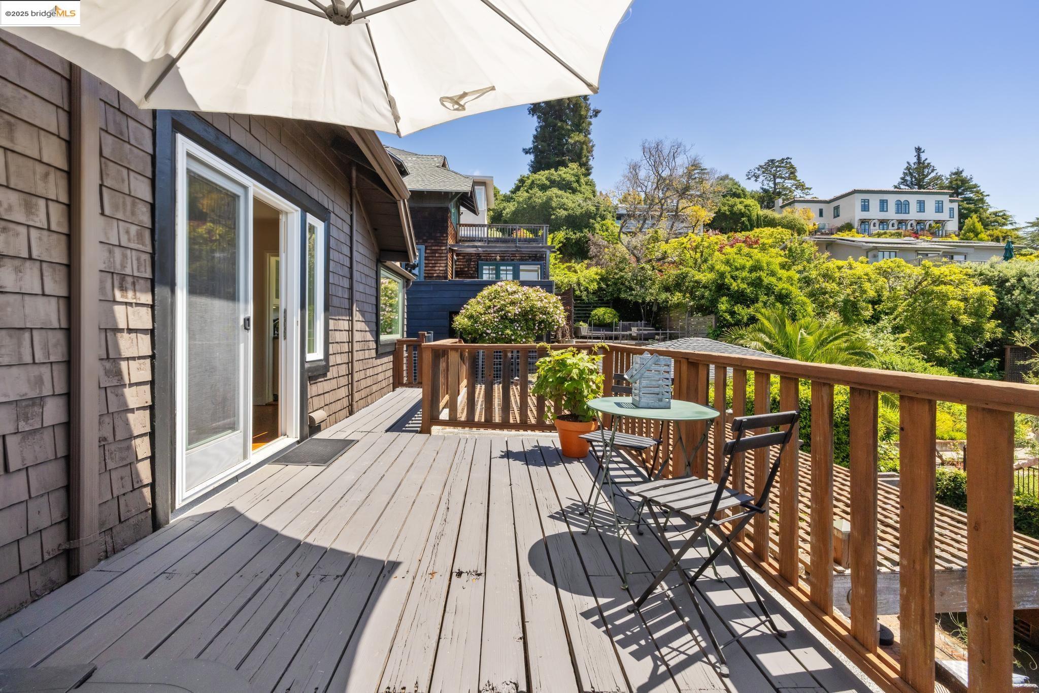 Detail Gallery Image 34 of 44 For 2826 Garber St, Berkeley,  CA 94705 - 3 Beds | 3 Baths
